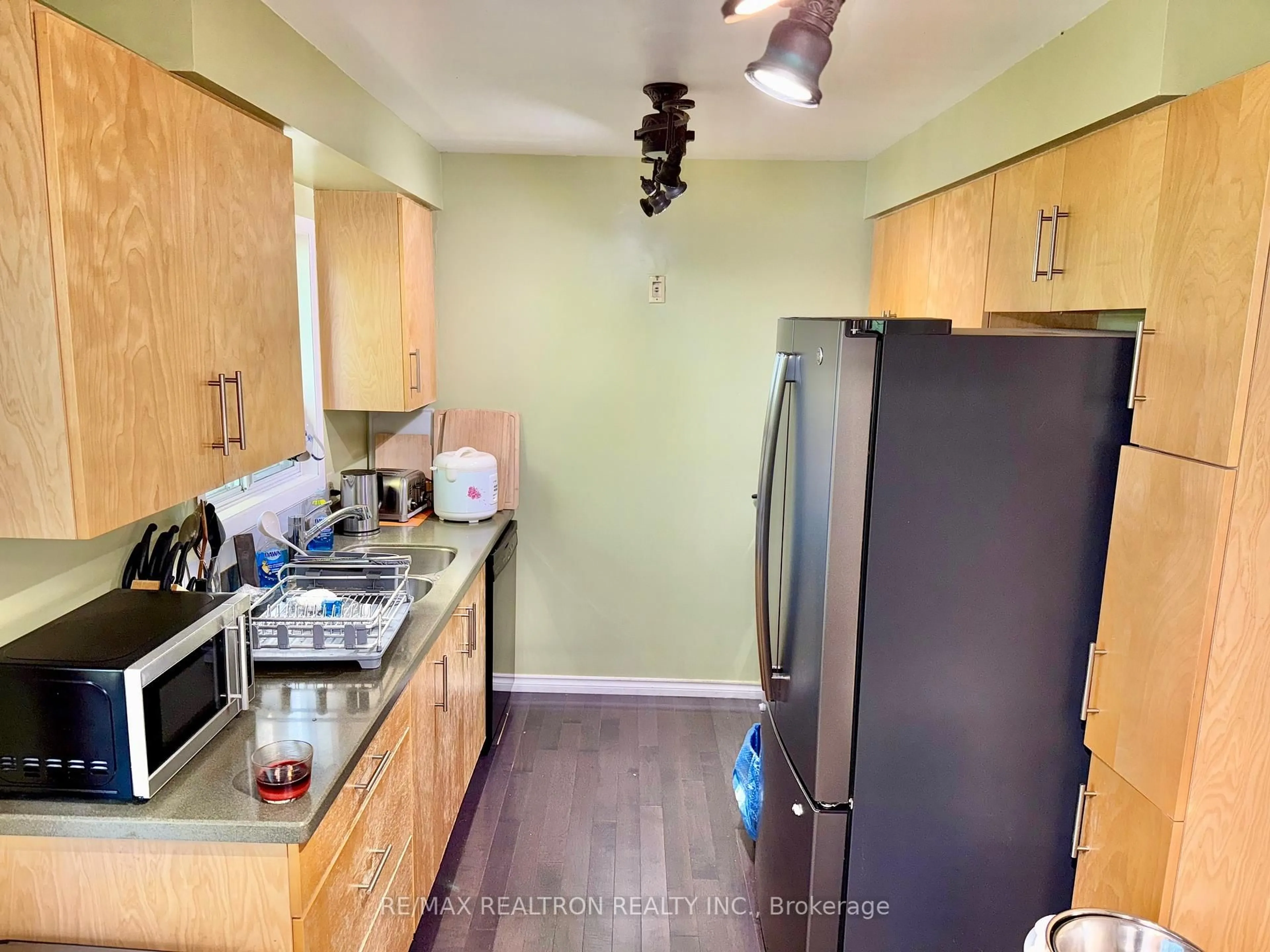 Standard kitchen, unknown for 22 Montavista St, Toronto Ontario M1G 3C2