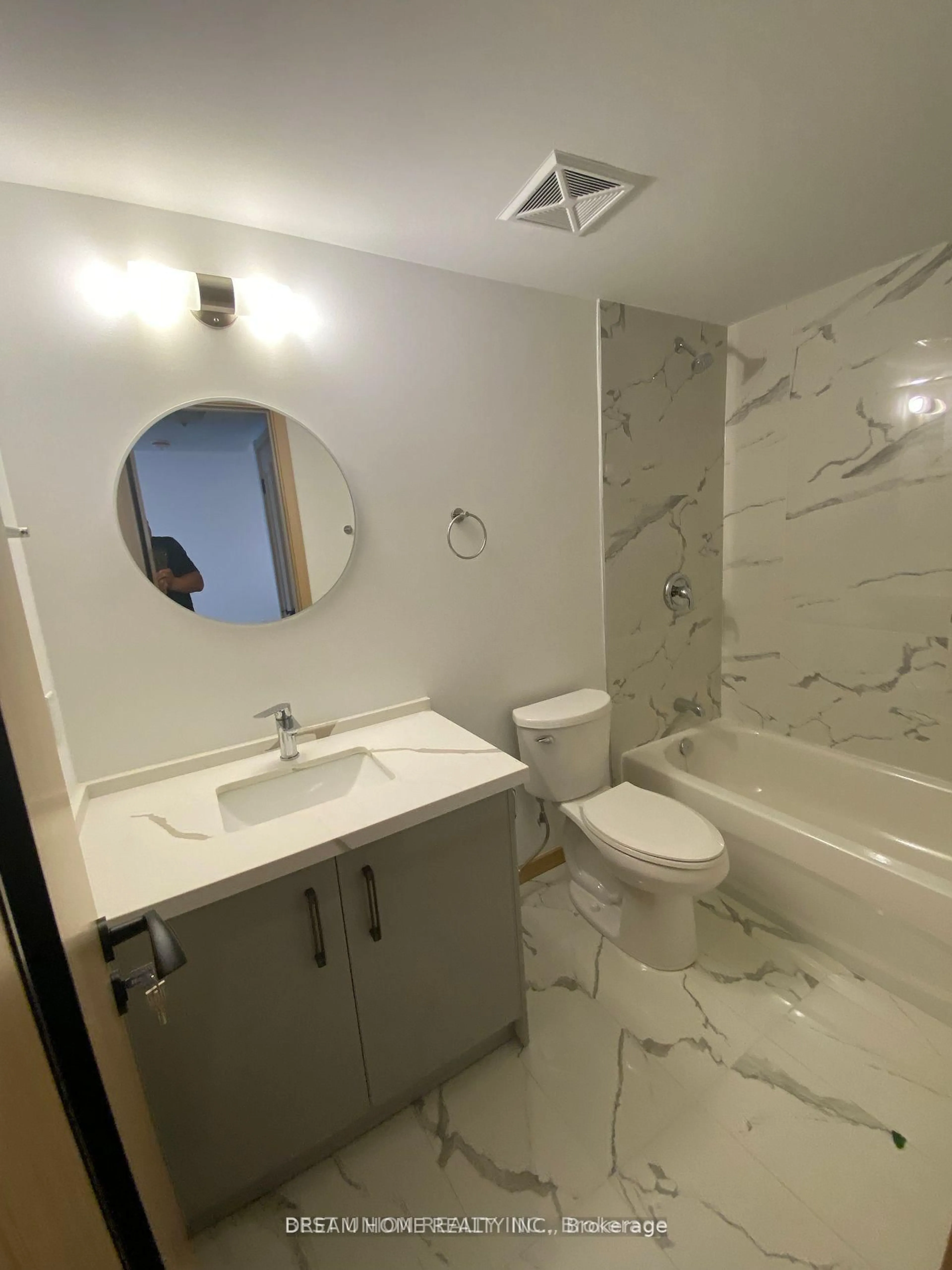 Standard bathroom, ceramic/tile floor for 50 Morecambe Gate #B116, Toronto Ontario M2K 0H1