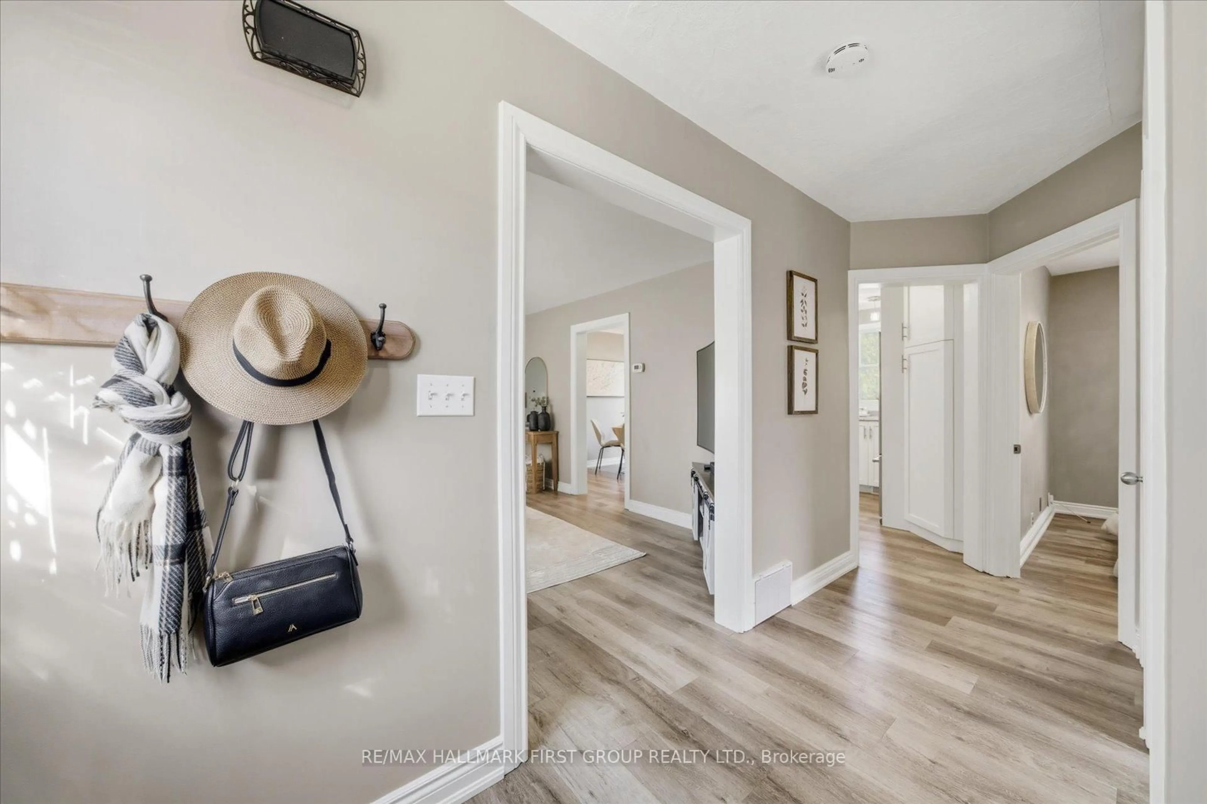 Indoor entryway for 23 Flett St, Clarington Ontario L1C 2J9