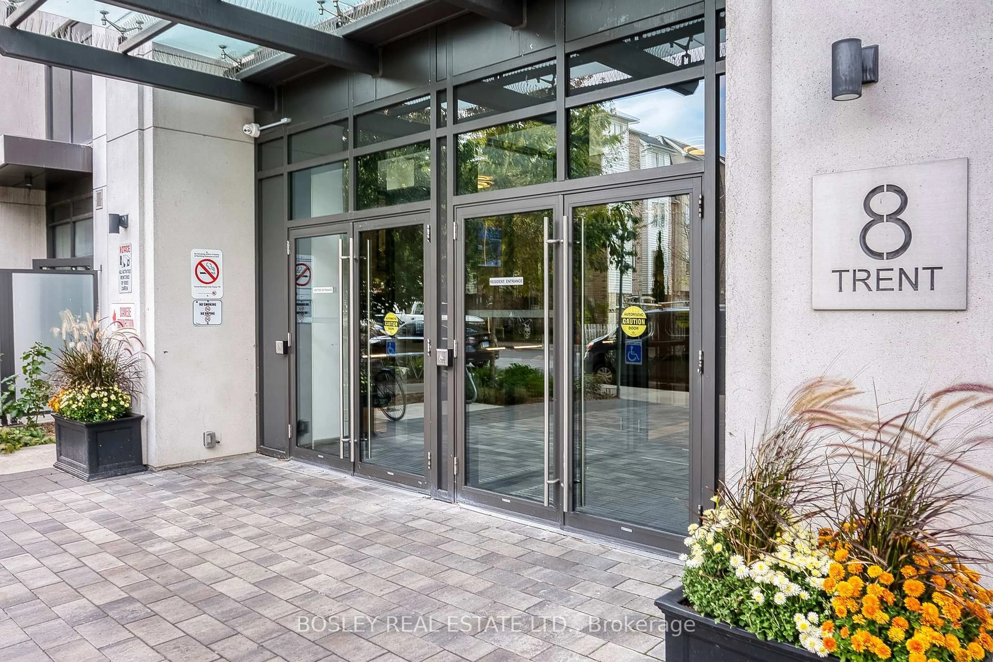 Indoor foyer for 8 Trent Ave #1105, Toronto Ontario M4C 0A6