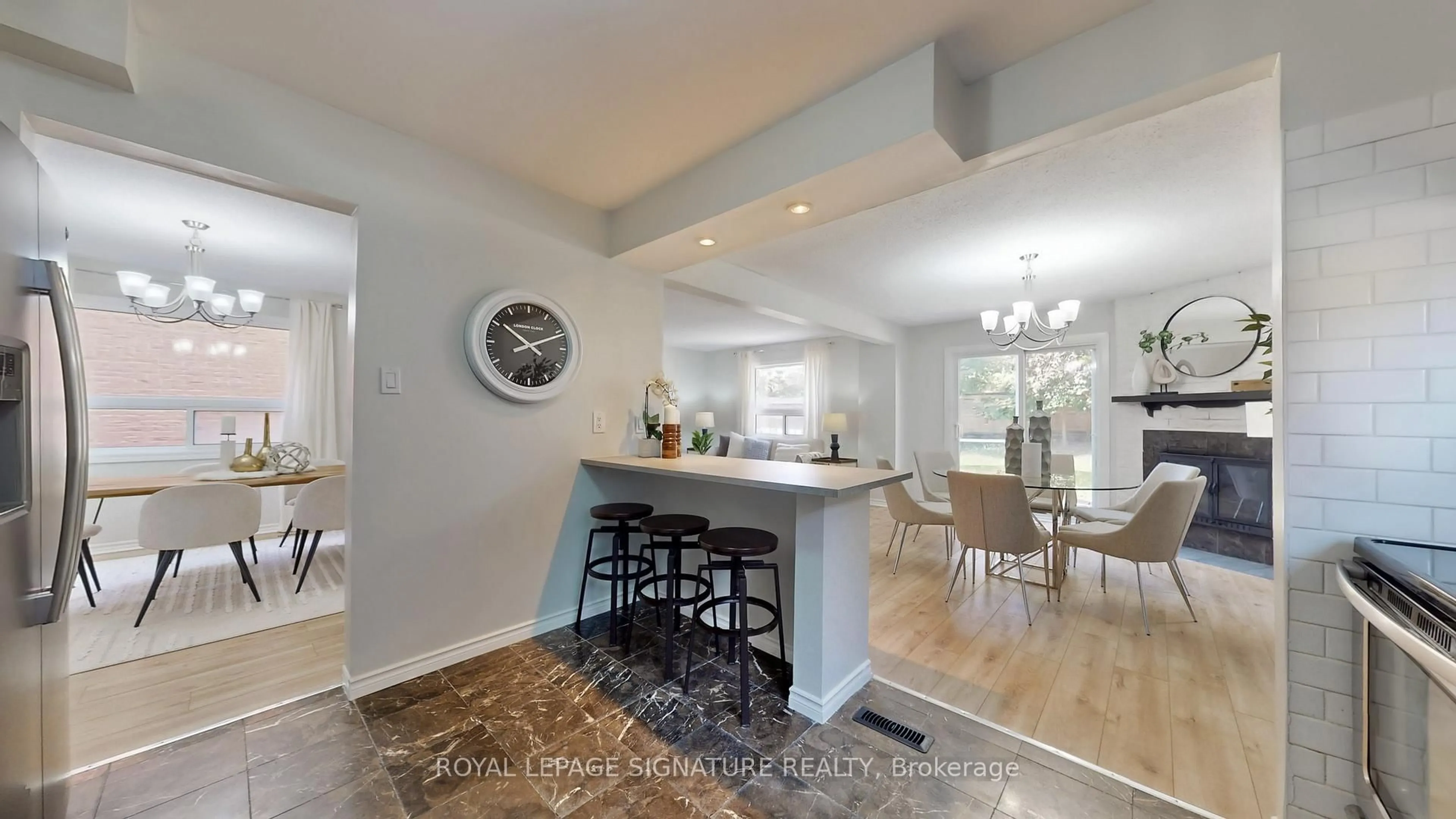 Open concept kitchen, unknown for 28 Longfellow Crt, Whitby Ontario L1N 6V7