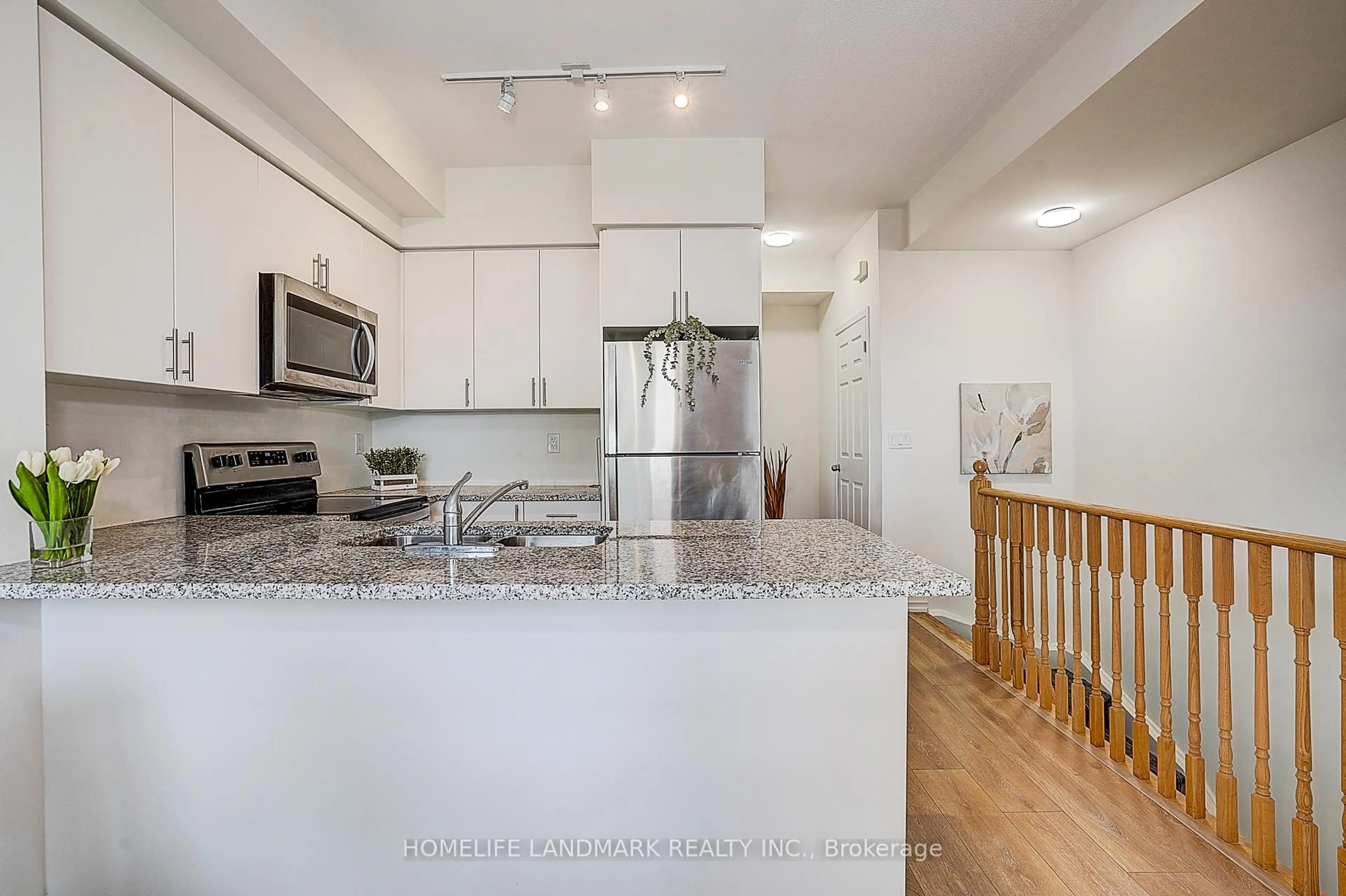 Open concept kitchen, unknown for 515 Kingbird Grve #364, Toronto Ontario M1B 5R7