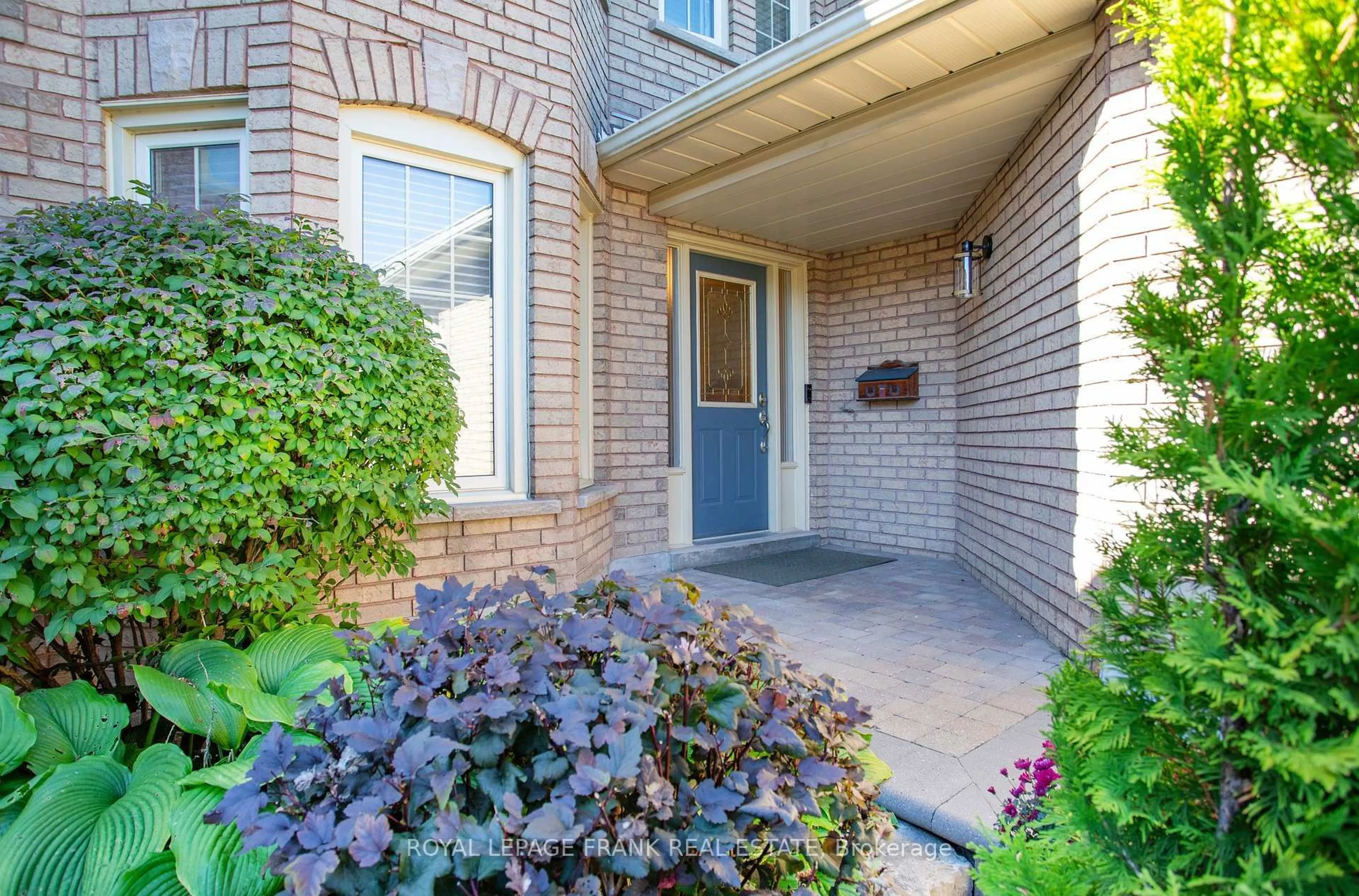 Unknown for 39 Winterberry Dr, Whitby Ontario L1R 1Z2