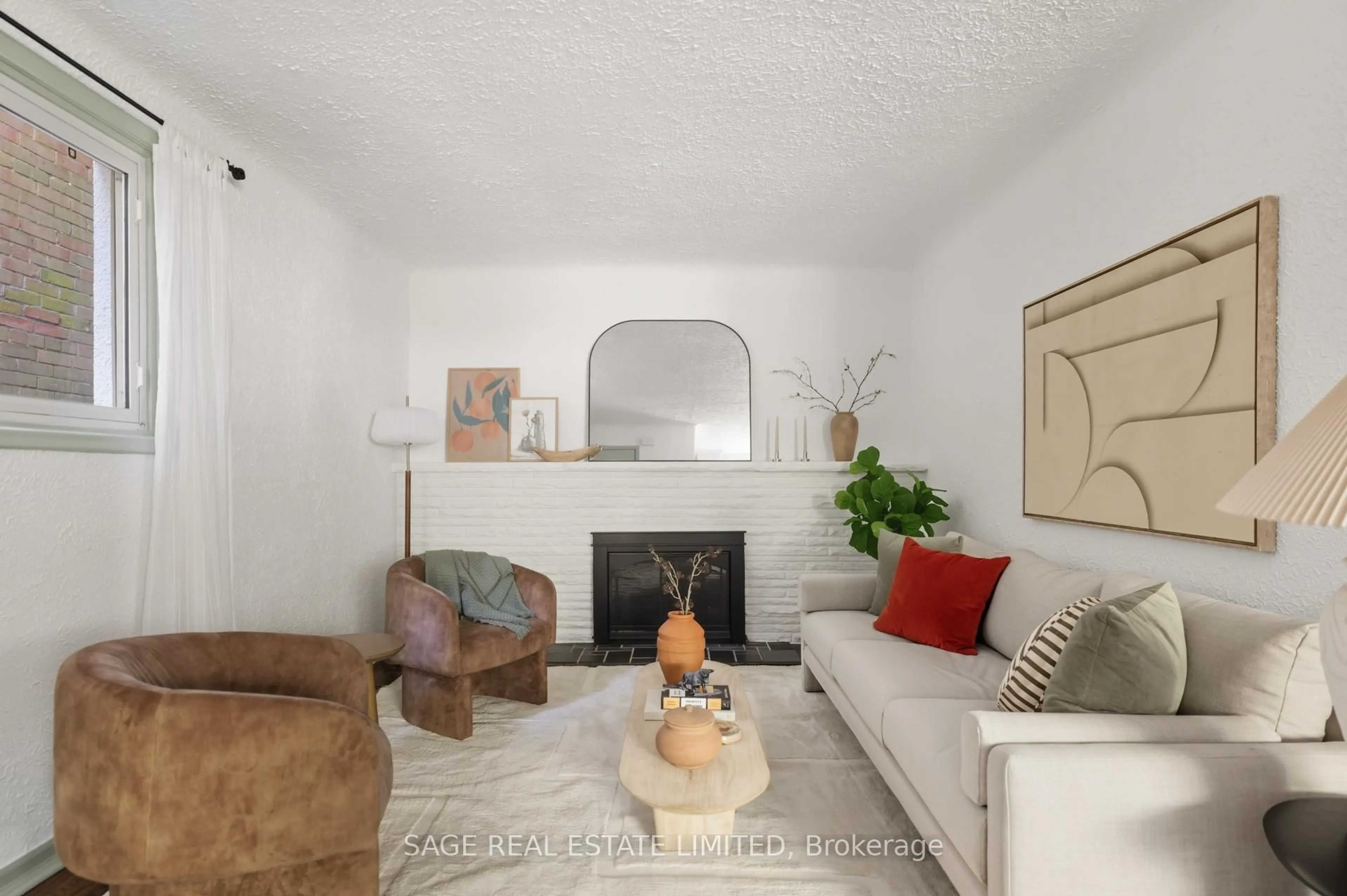 Living room with furniture, unknown for 130 Neville Park Blvd, Toronto Ontario M4E 3P8