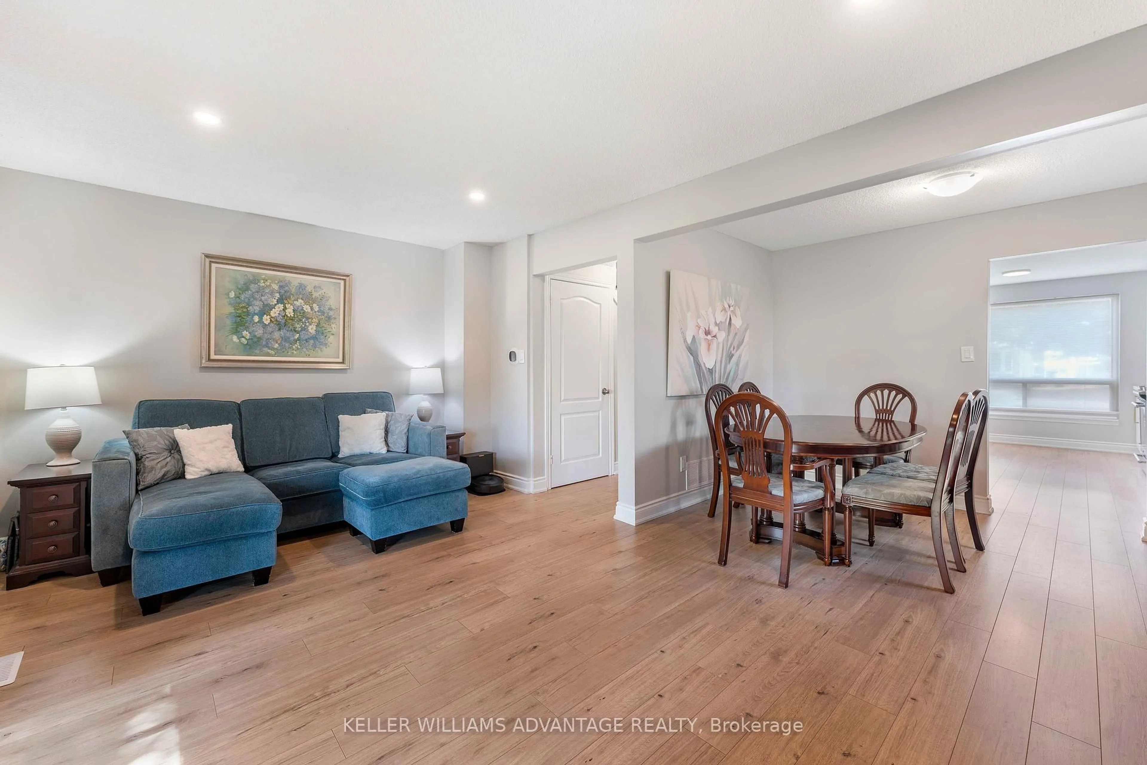 Living room with furniture, unknown for 17 Loscombe Dr, Clarington Ontario L1C 3S8