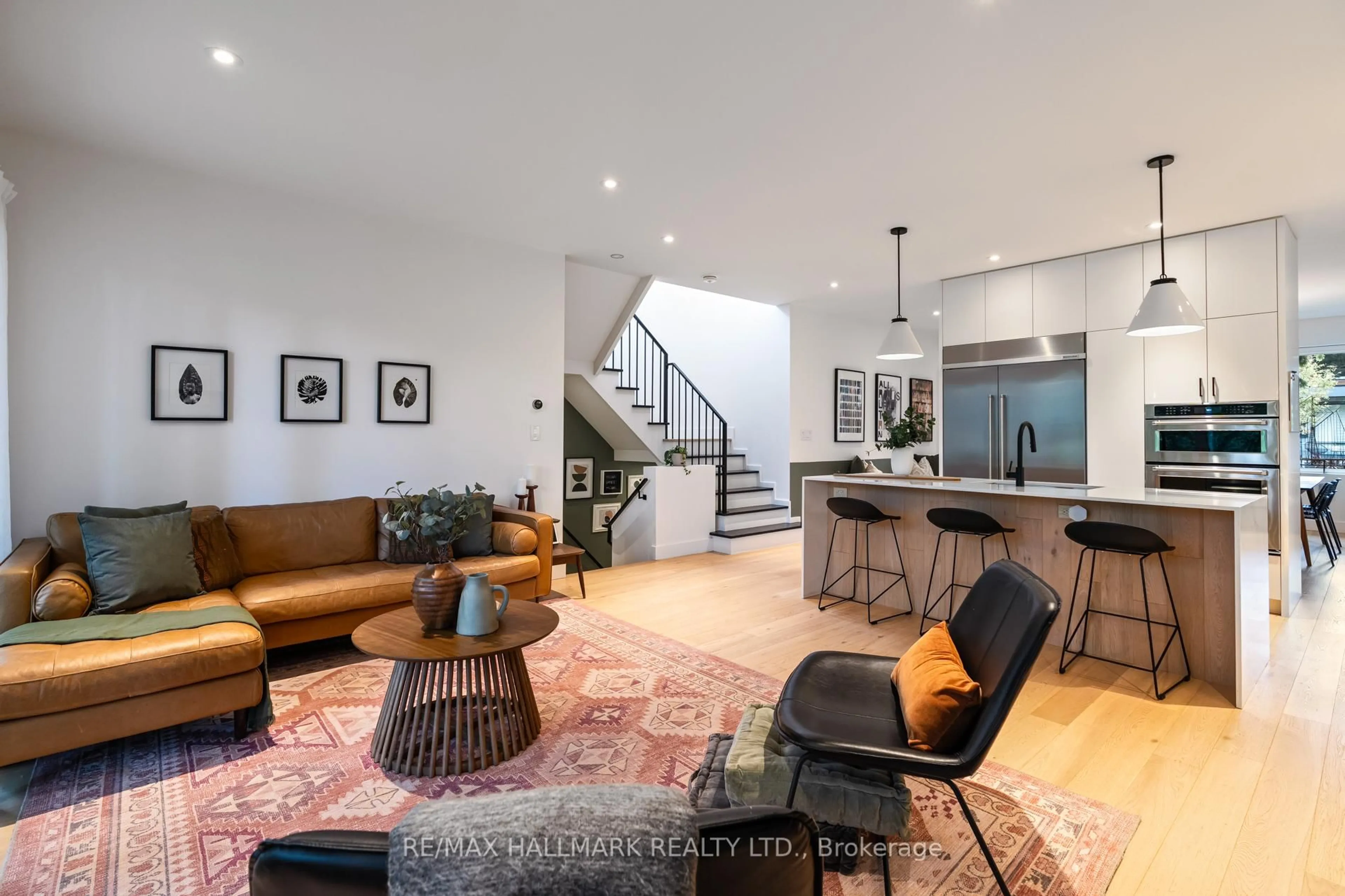 Open concept kitchen, unknown for 27 Glencrest Blvd, Toronto Ontario M4B 1L2