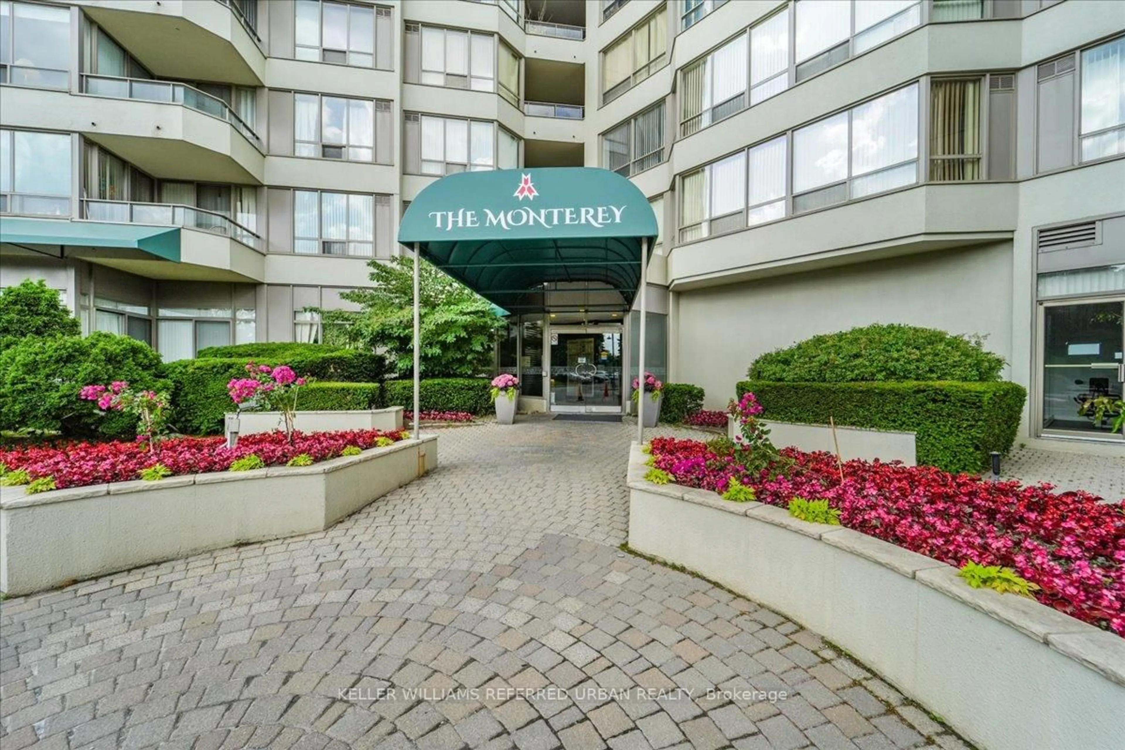 Indoor foyer for 175 Bamburgh Circ #1918, Toronto Ontario M1W 3X8