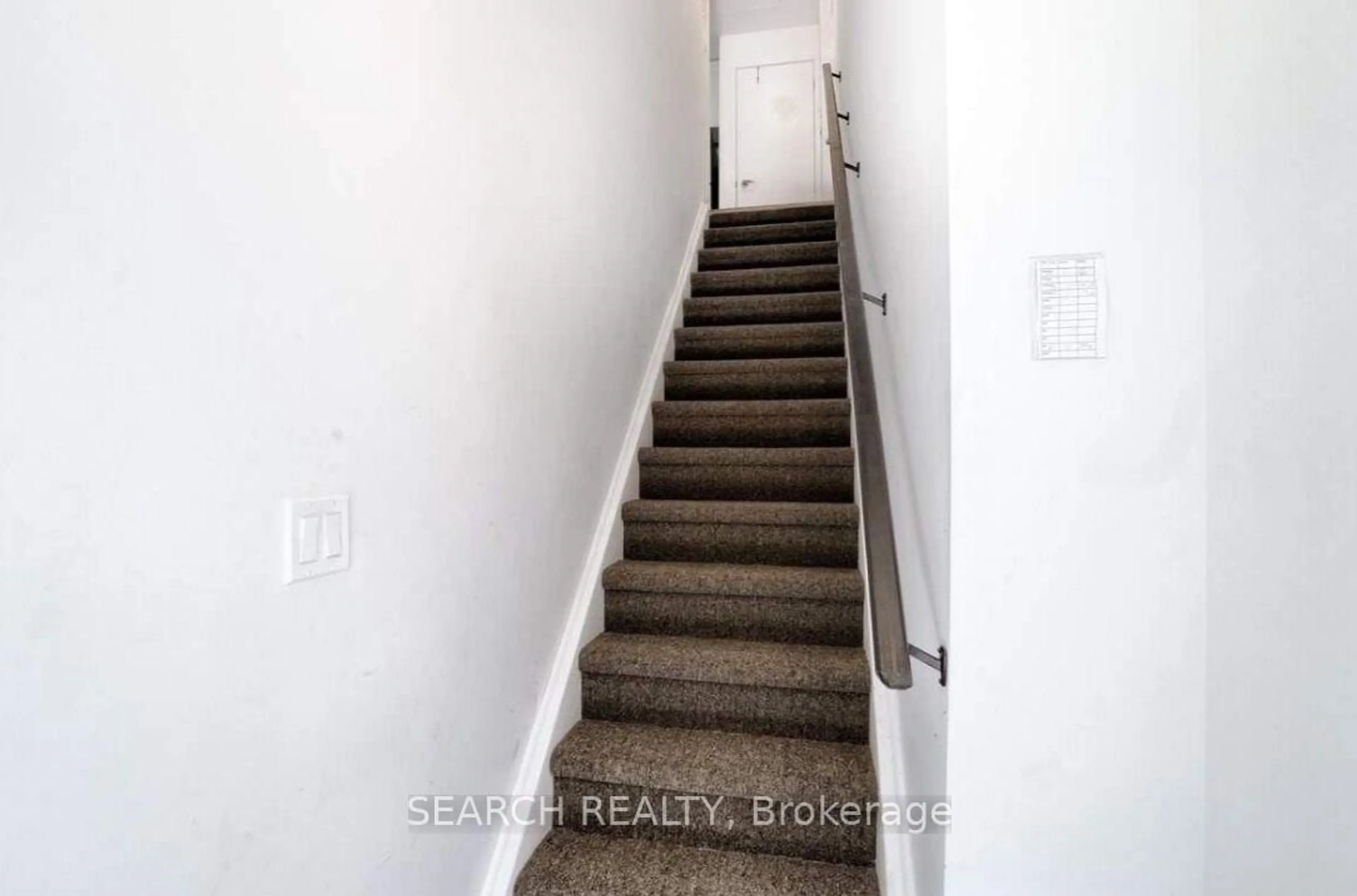 Stairs for 1740 Simcoe St #52, Oshawa Ontario L1G 4S1