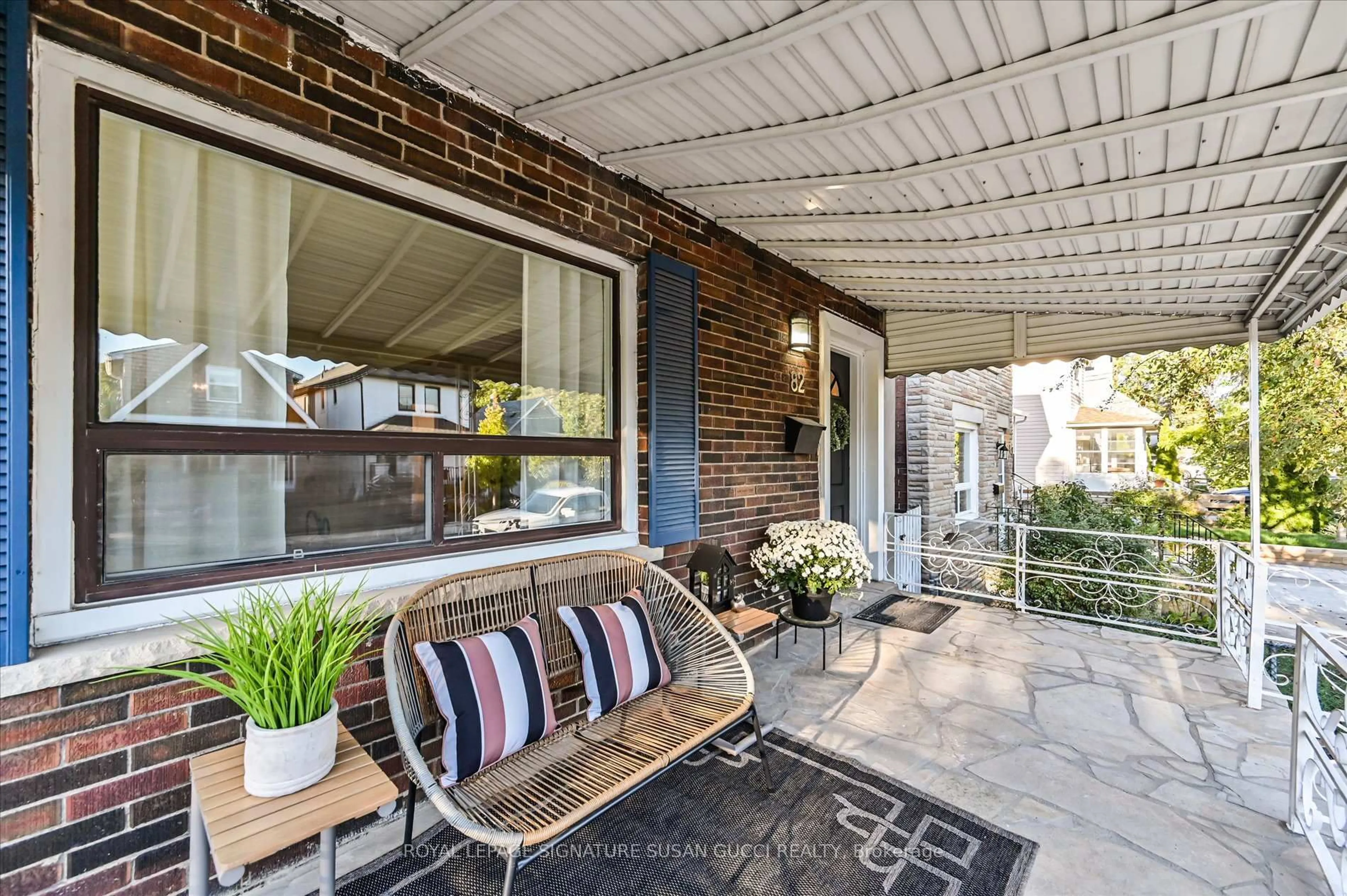 Patio, street for 82 Barker Ave, Toronto Ontario M4C 2N6