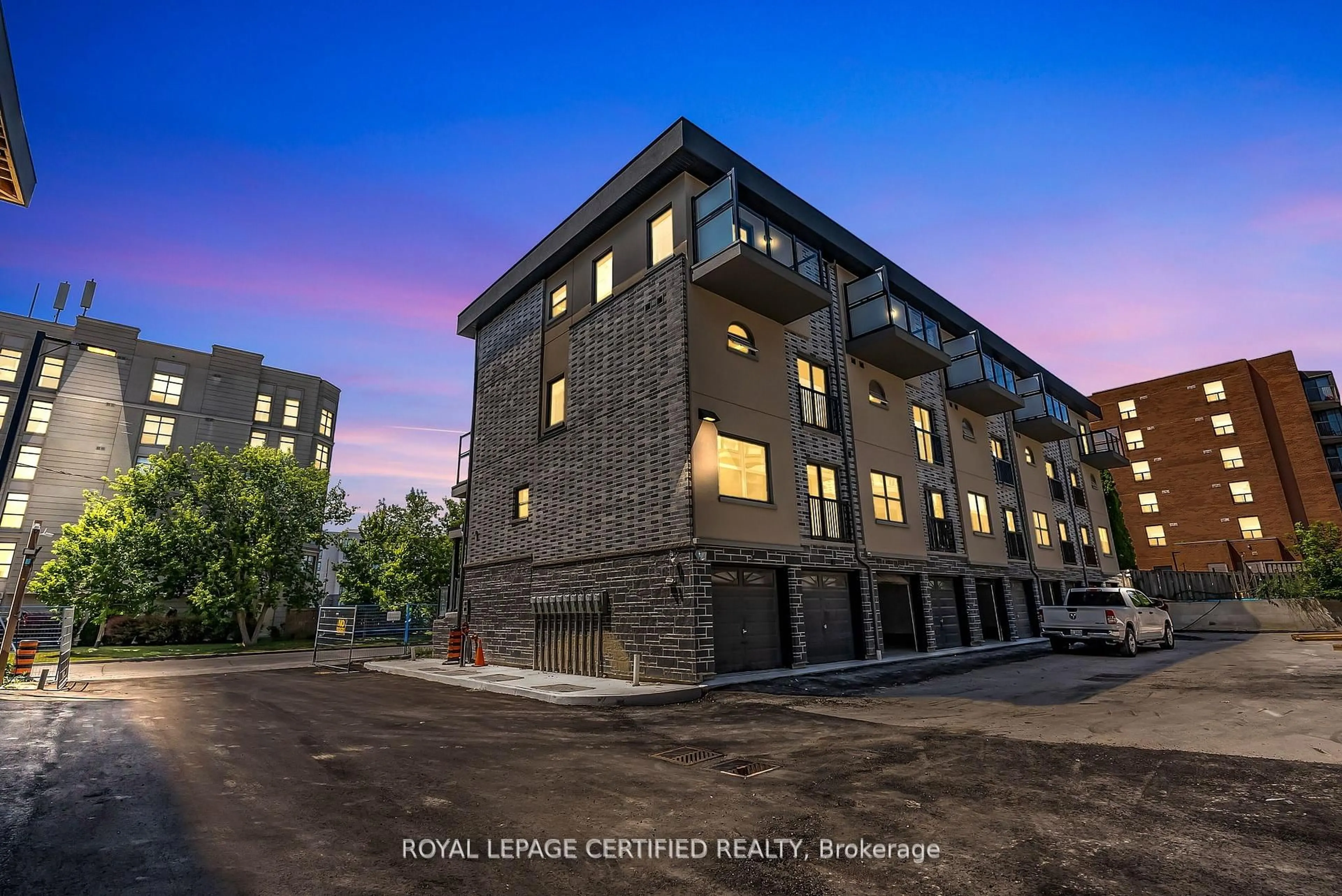 Unknown for 400 Mary St #38, Whitby Ontario L1N 2P8