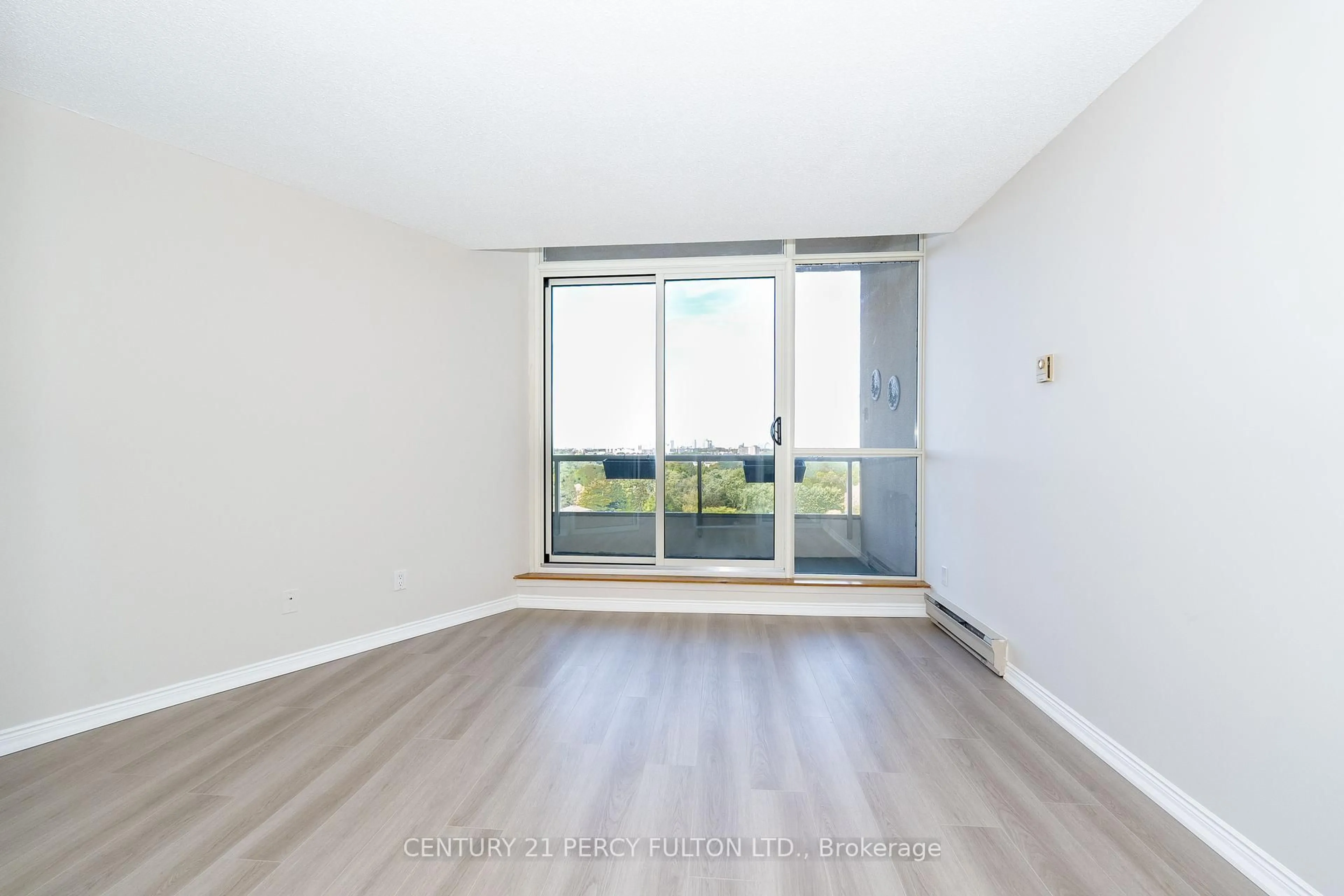 A pic of a room for 20 Guildwood Pkwy #1416, Toronto Ontario M1E 5B6