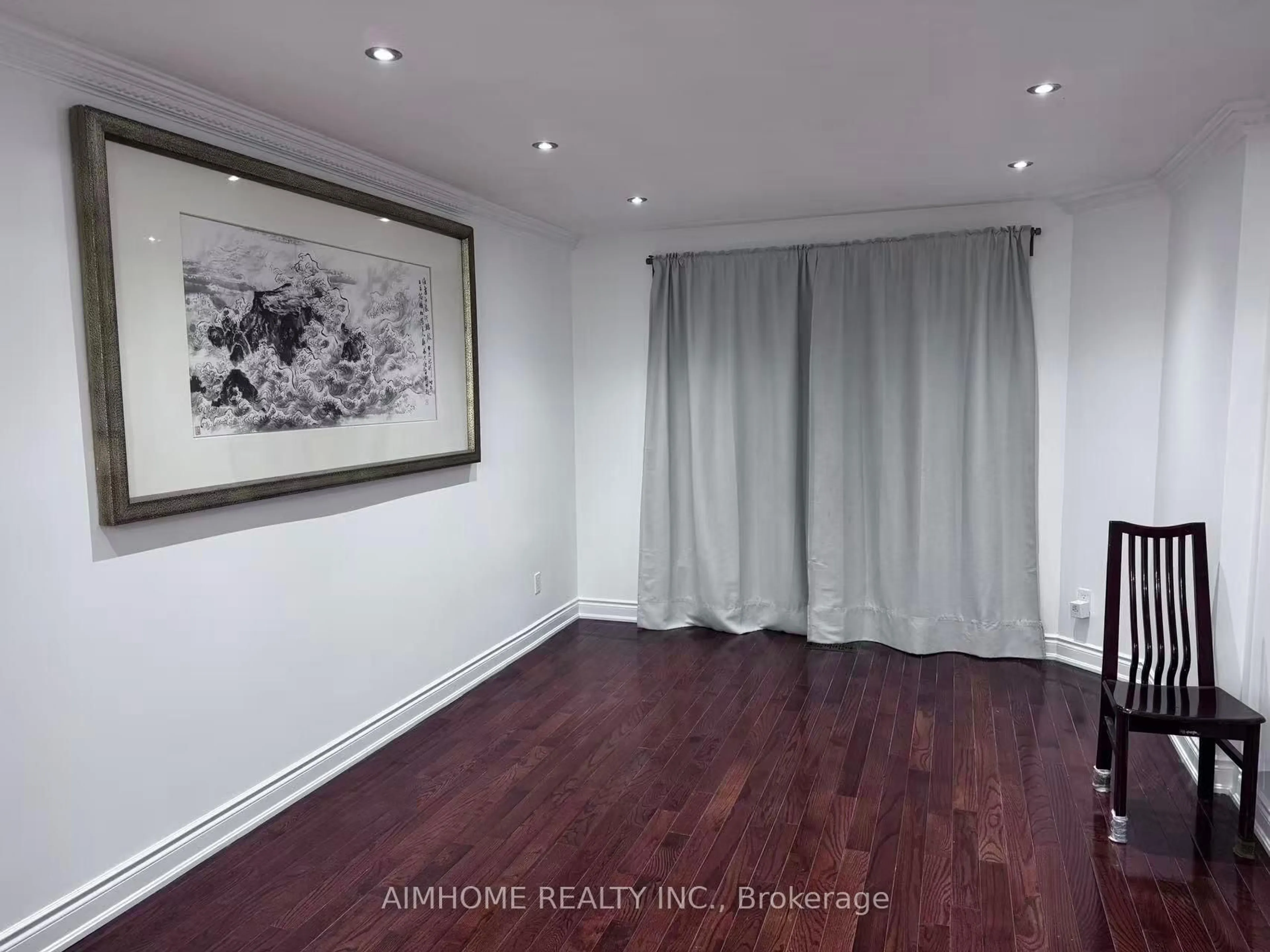 A pic of a room for 213 Hupfield Tr, Toronto Ontario M1B 4L8