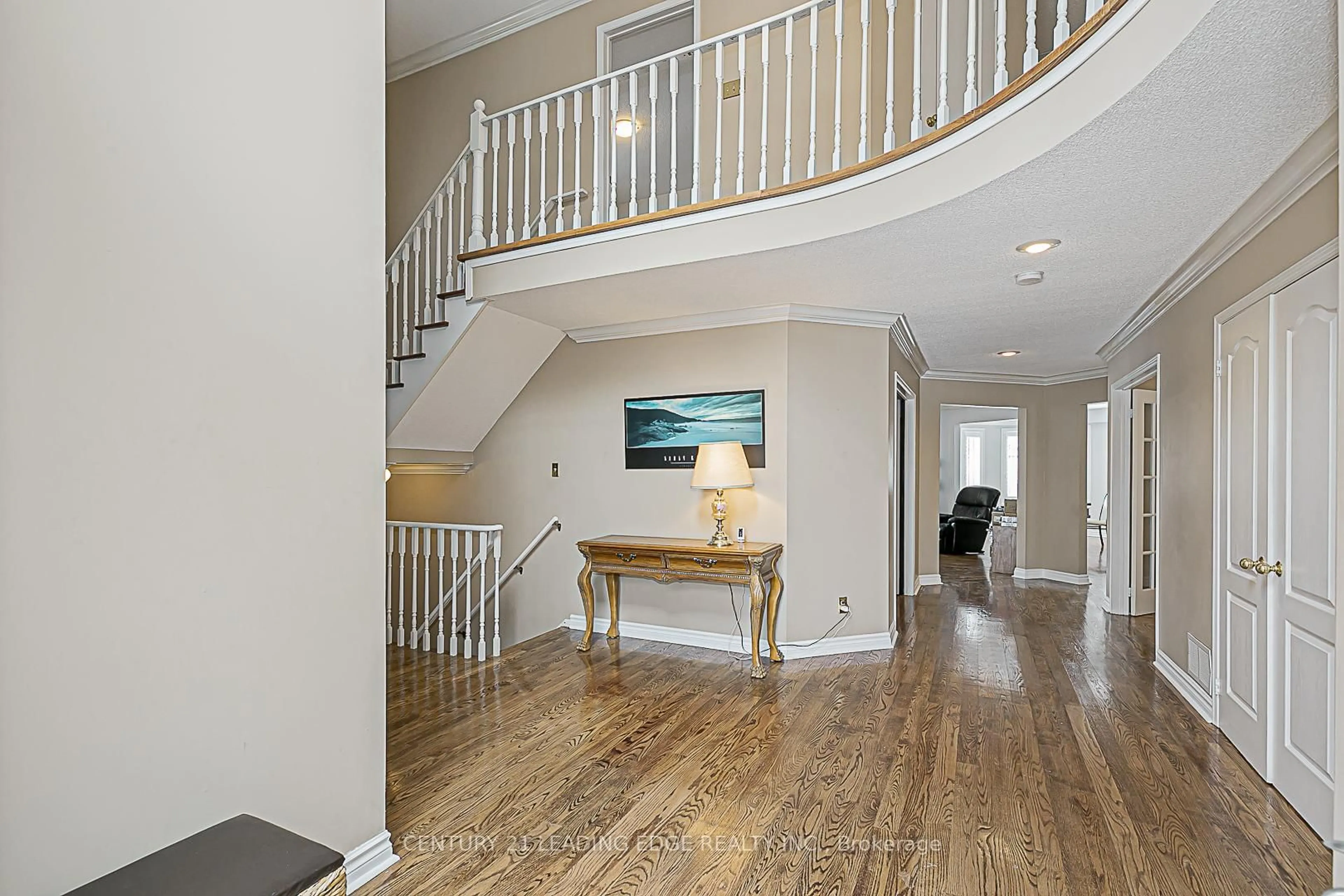Unknown for 30 WIGSTON Crt, Whitby Ontario L1R 2B9