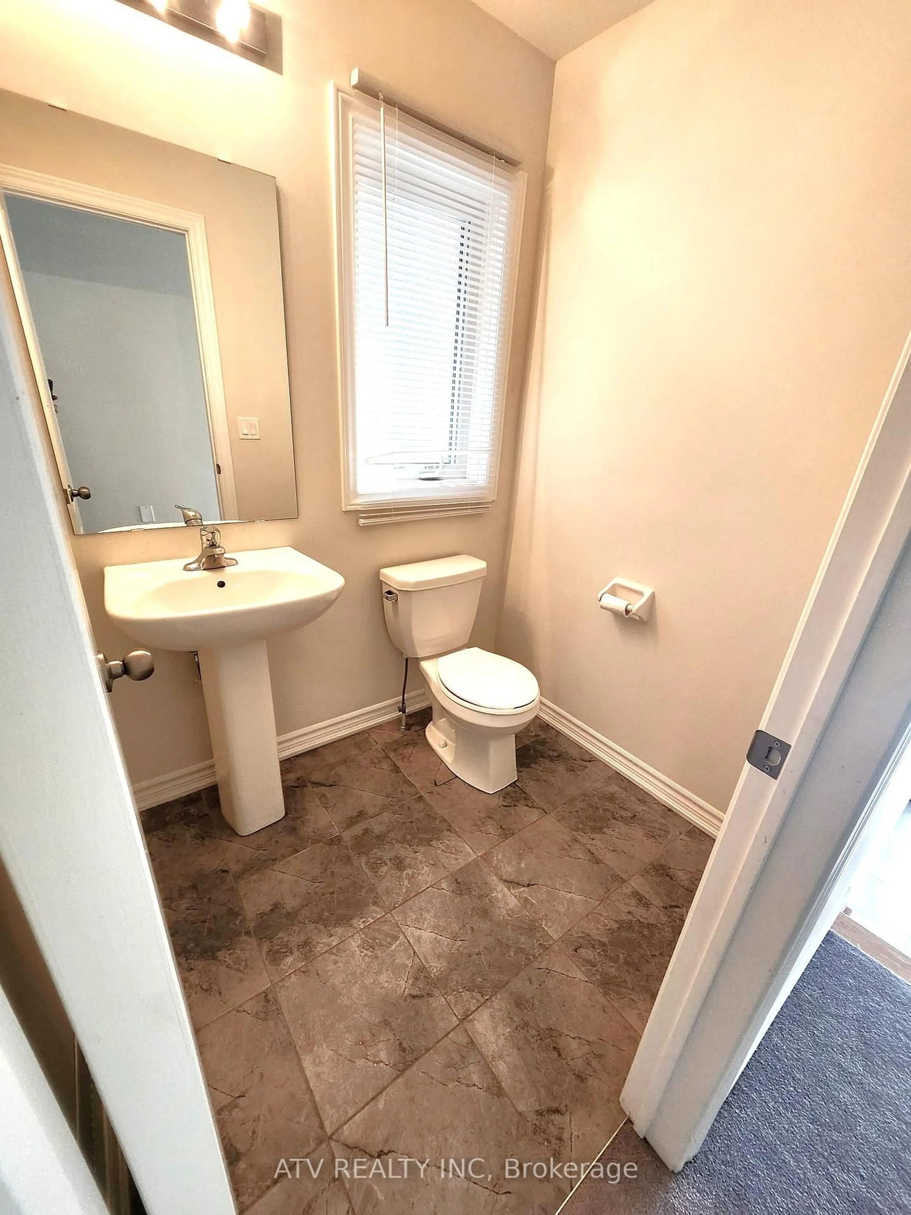 Standard bathroom, unknown for 1909 Don White Crt, Oshawa Ontario L1H 8L7