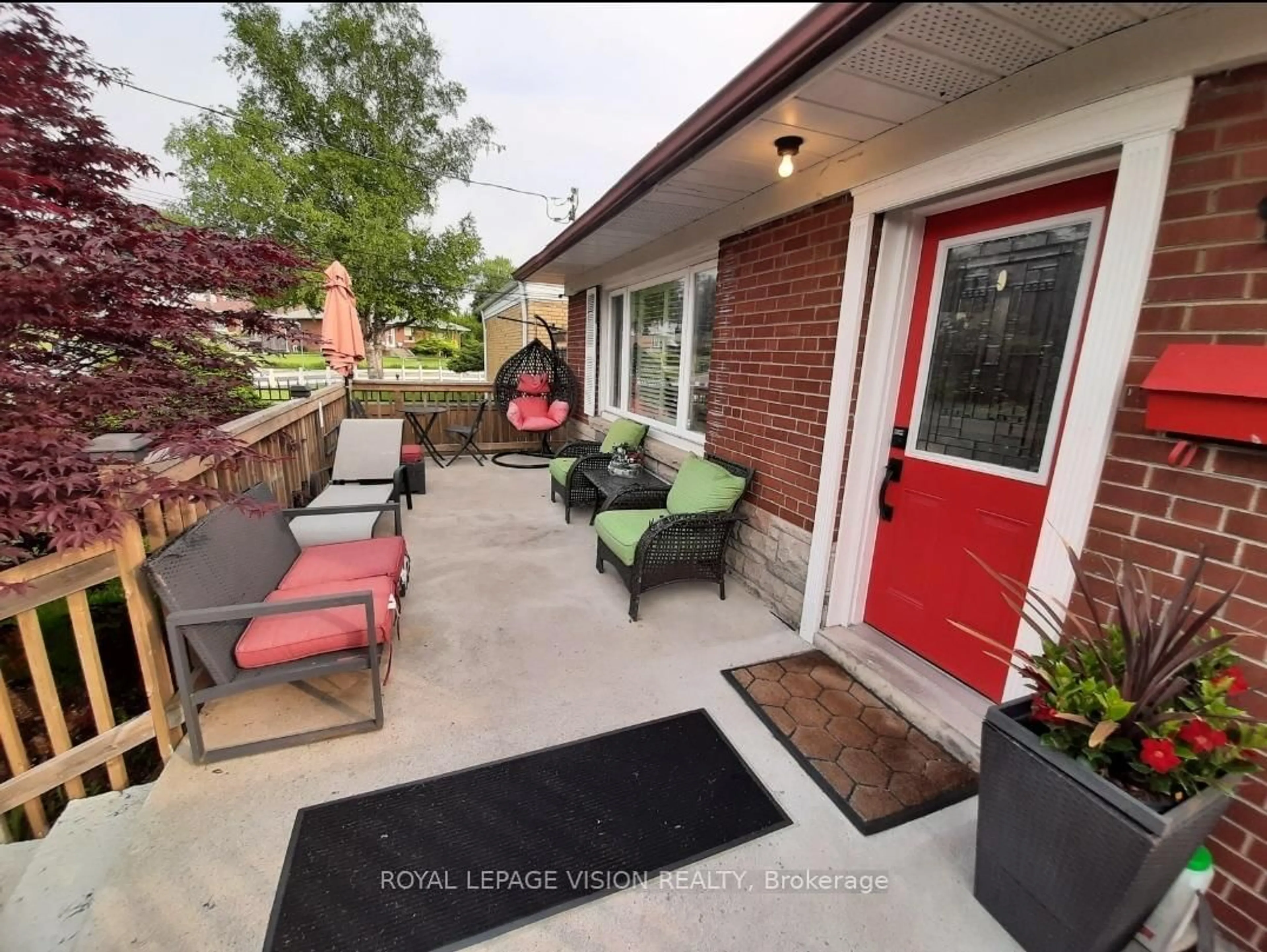 Patio, street for 52 Ellendale Dr, Toronto Ontario M1P 1N5
