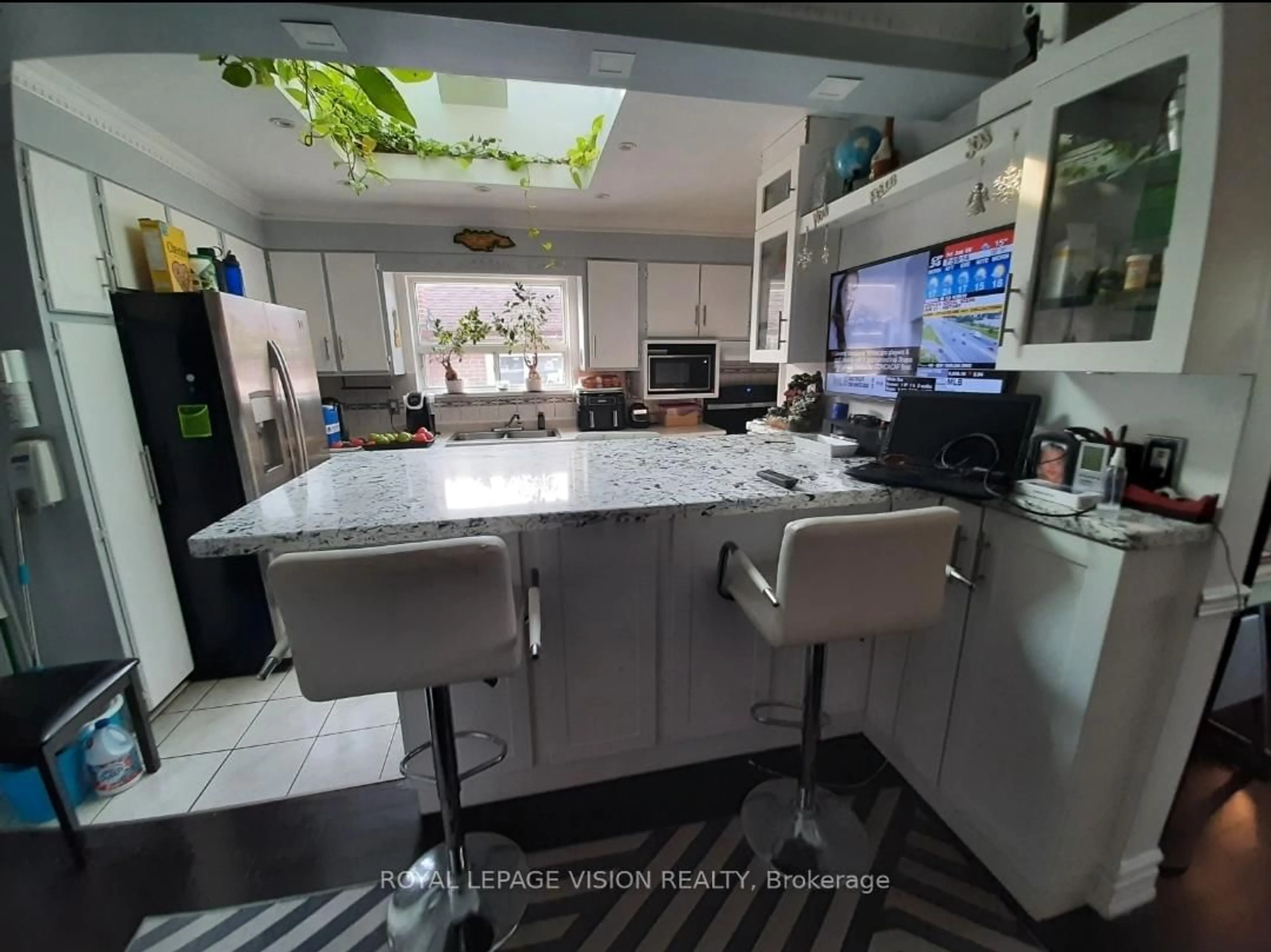 Unknown for 52 Ellendale Dr, Toronto Ontario M1P 1N5