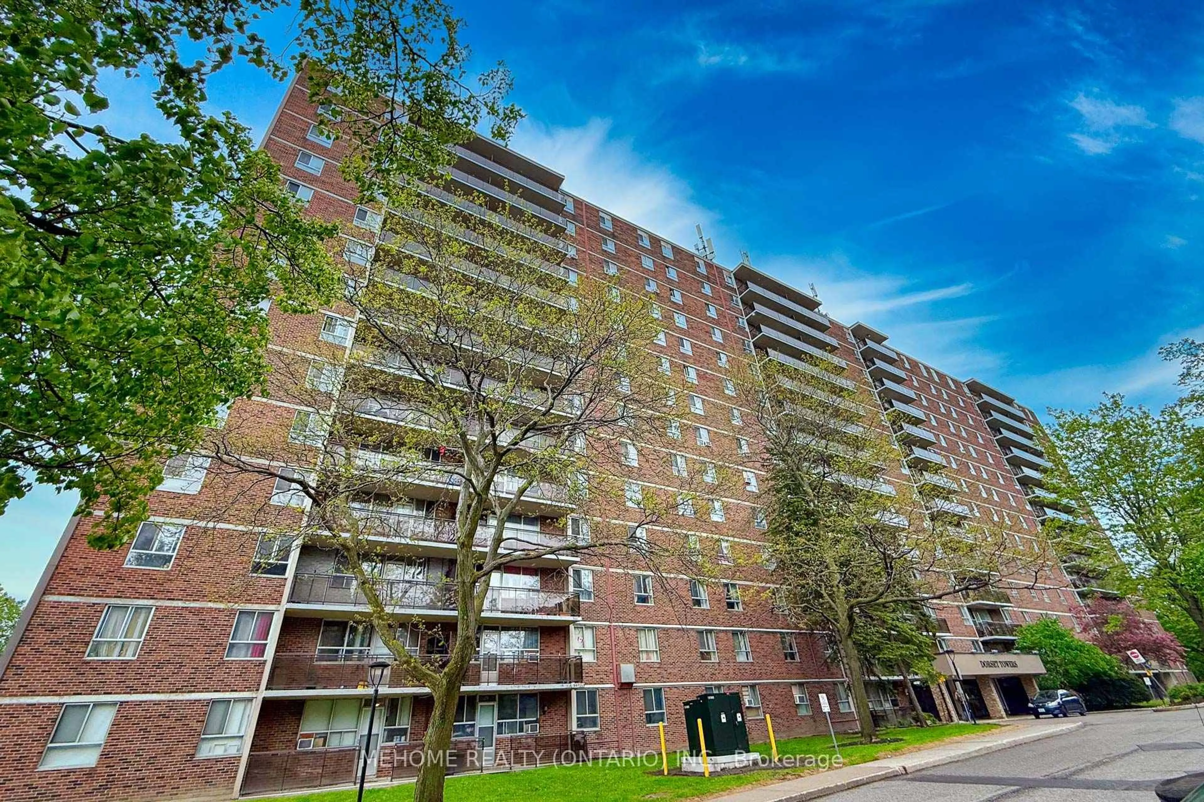 A pic from outside/outdoor area/front of a property/back of a property/a pic from drone, street for 1950 Kennedy Rd #207, Toronto Ontario M1P 4S9
