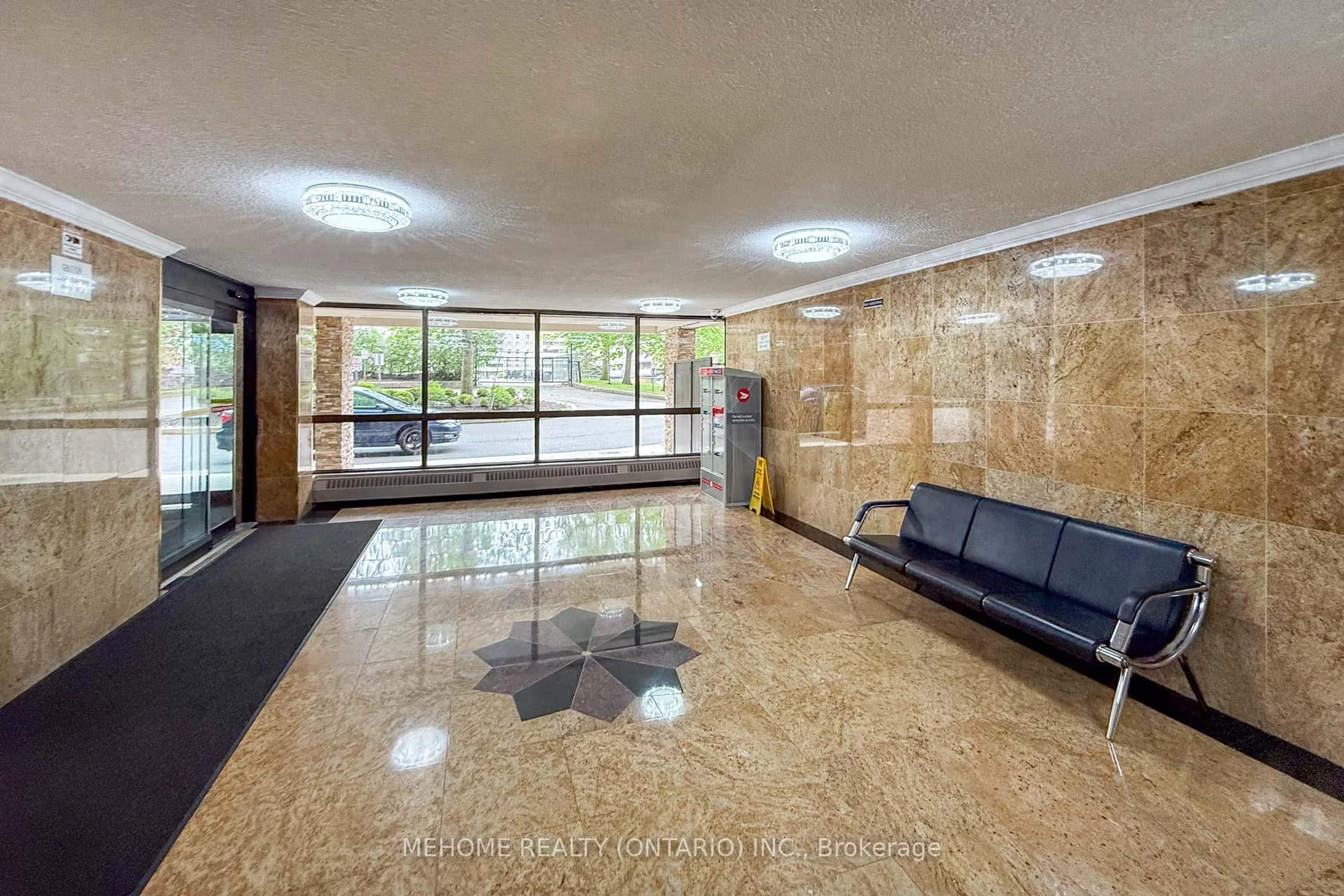 Lobby for 1950 Kennedy Rd #207, Toronto Ontario M1P 4S9