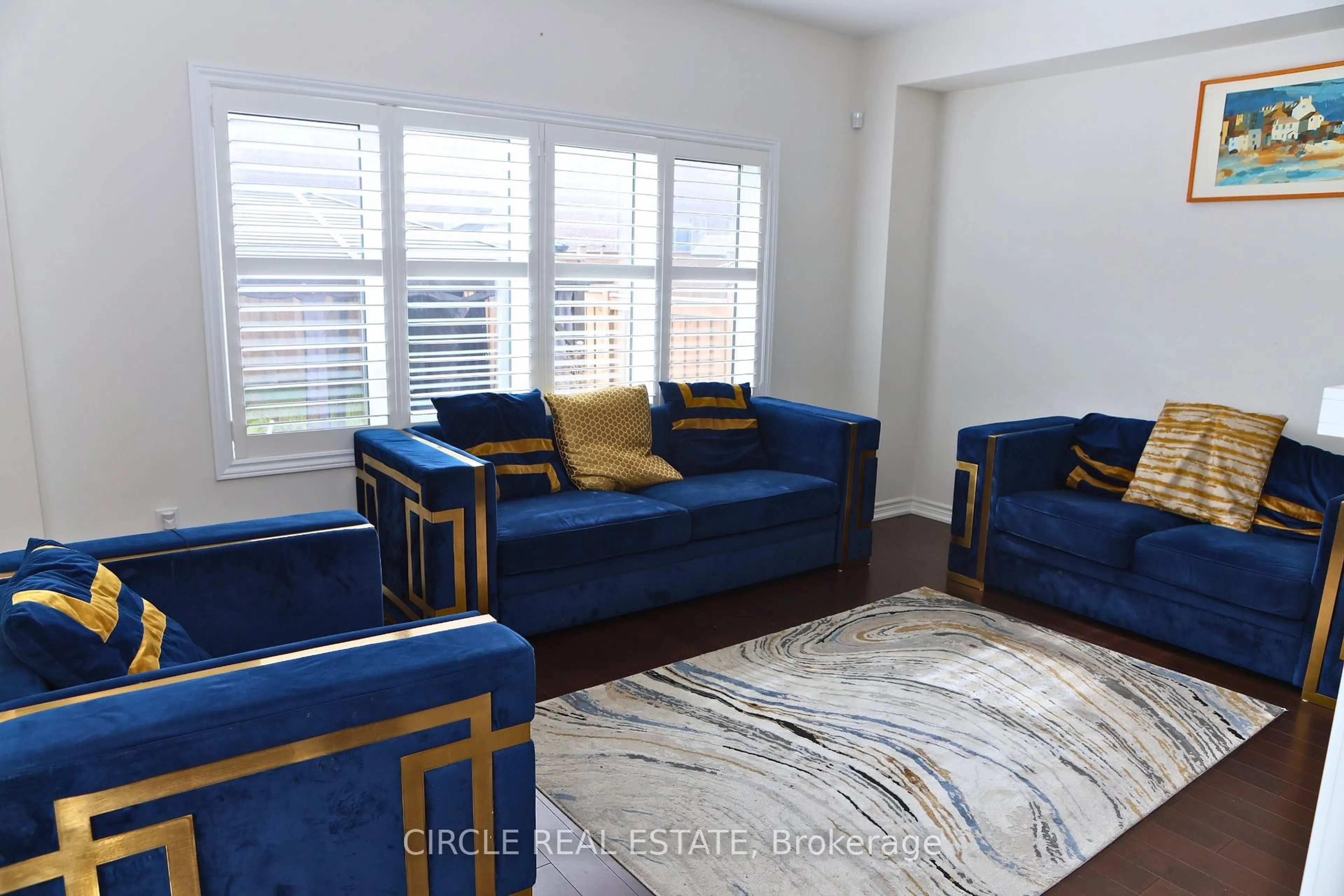 Living room with furniture, unknown for 295 Northglen Blvd, Clarington Ontario L1C 3K2