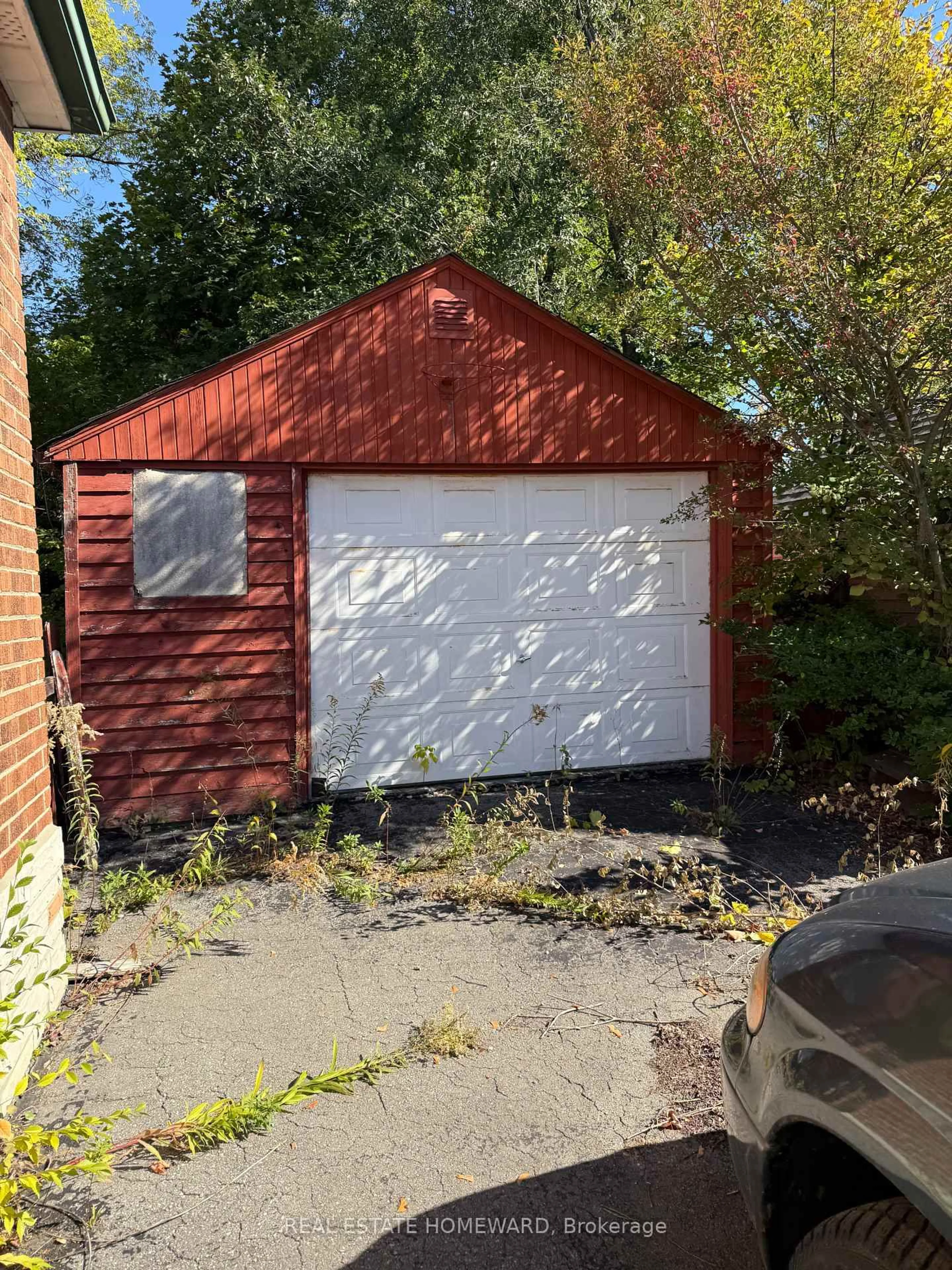 Shed for 1411 Victoria Park Ave, Toronto Ontario M4A 2L9
