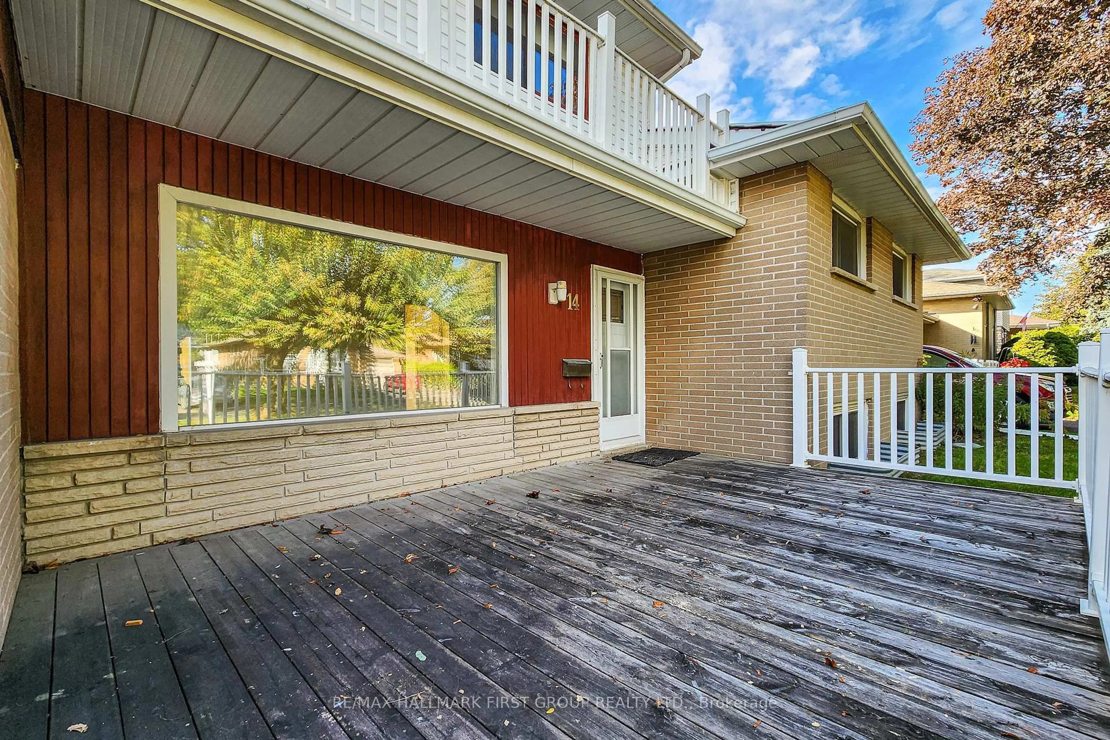 Patio, water/lake/river/ocean view for 14 Heatherwood Rd, Ajax Ontario L1S 2K7