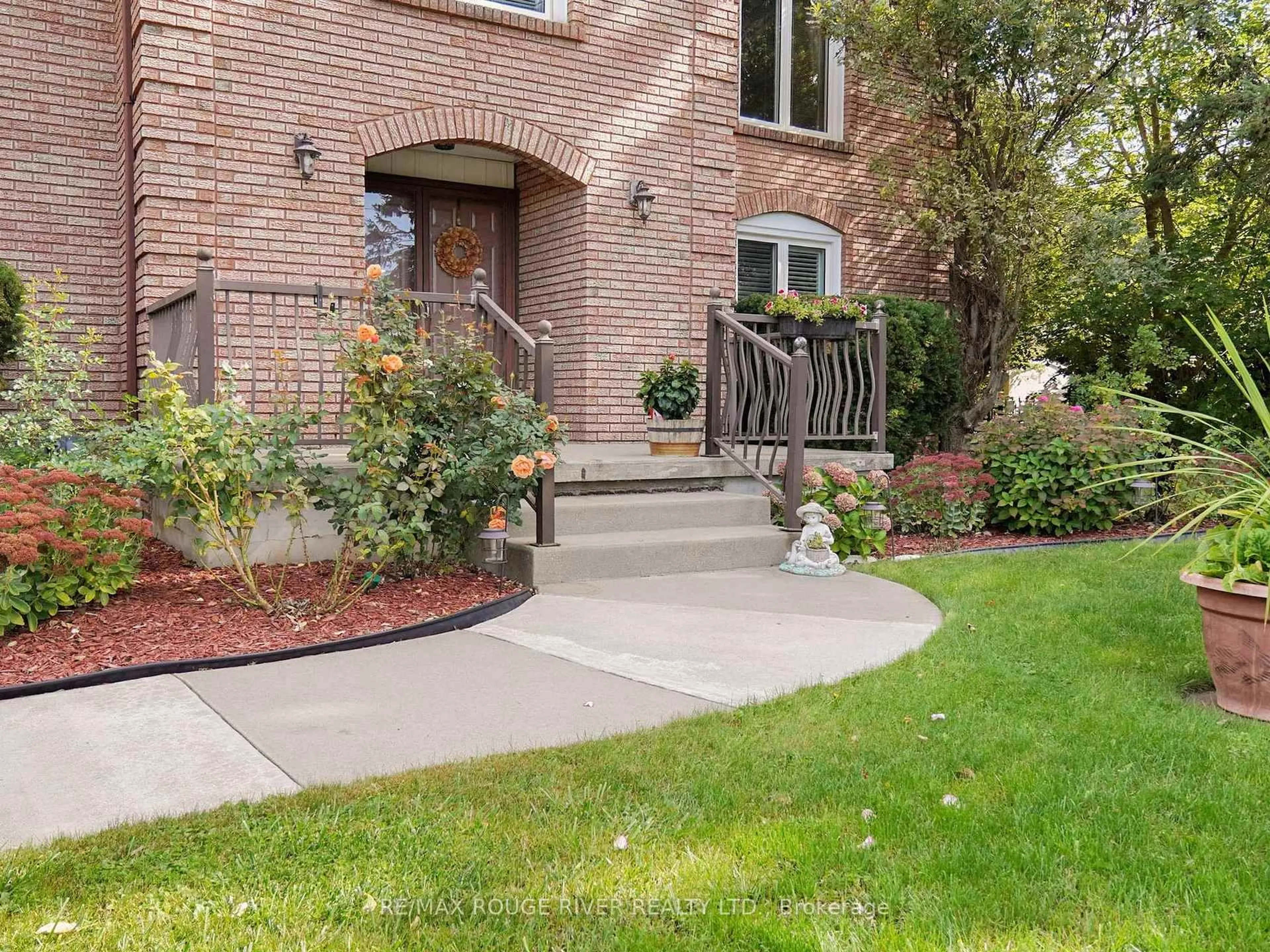 Home with brick exterior material, street for 3555 Westney Rd, Pickering Ontario L0H 1H0