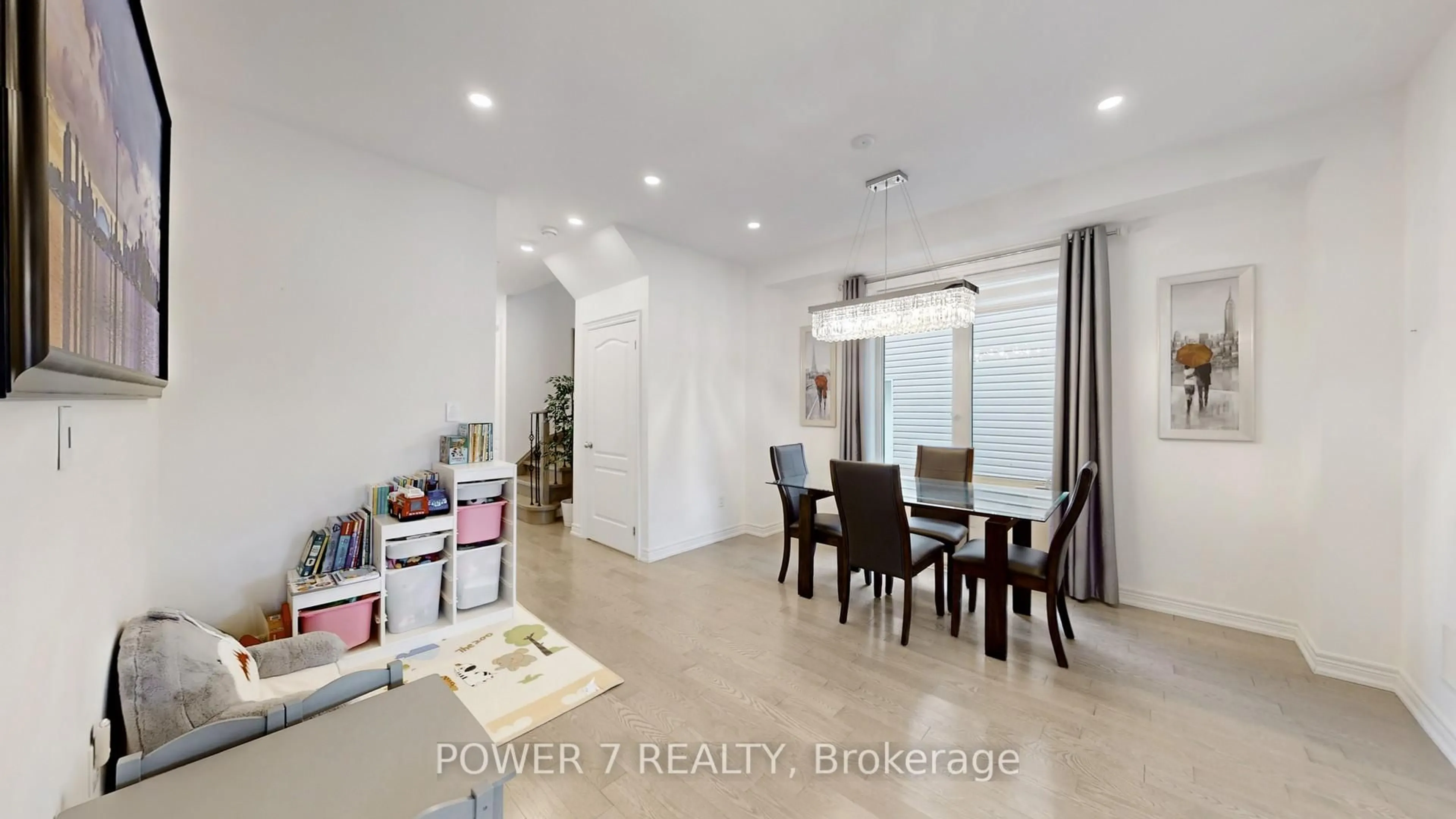 Unknown for 2417 Dress Circle Cres, Oshawa Ontario L1L 0L9