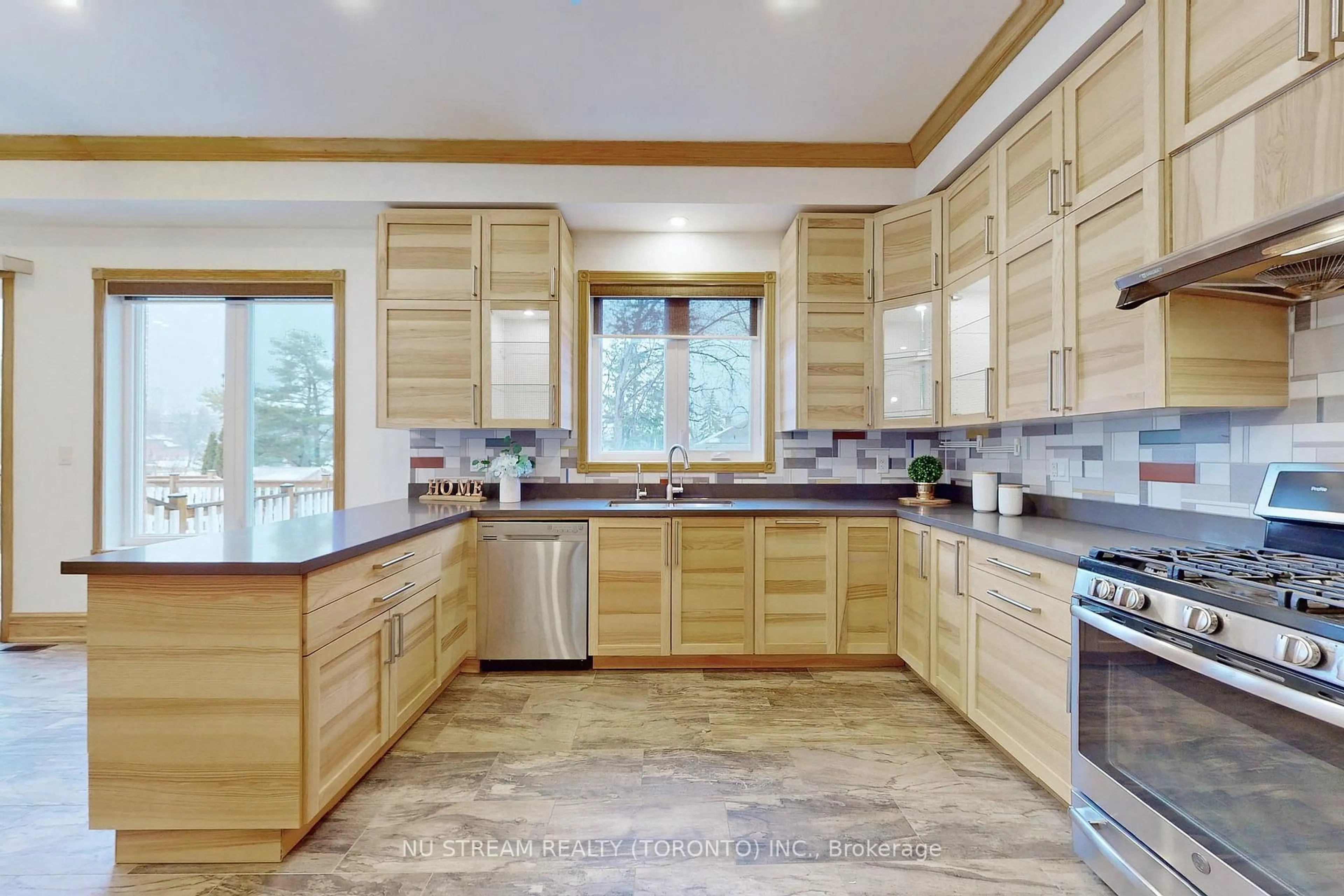 Contemporary kitchen, unknown for 3 Lawndale Rd, Toronto Ontario M1M 3R7