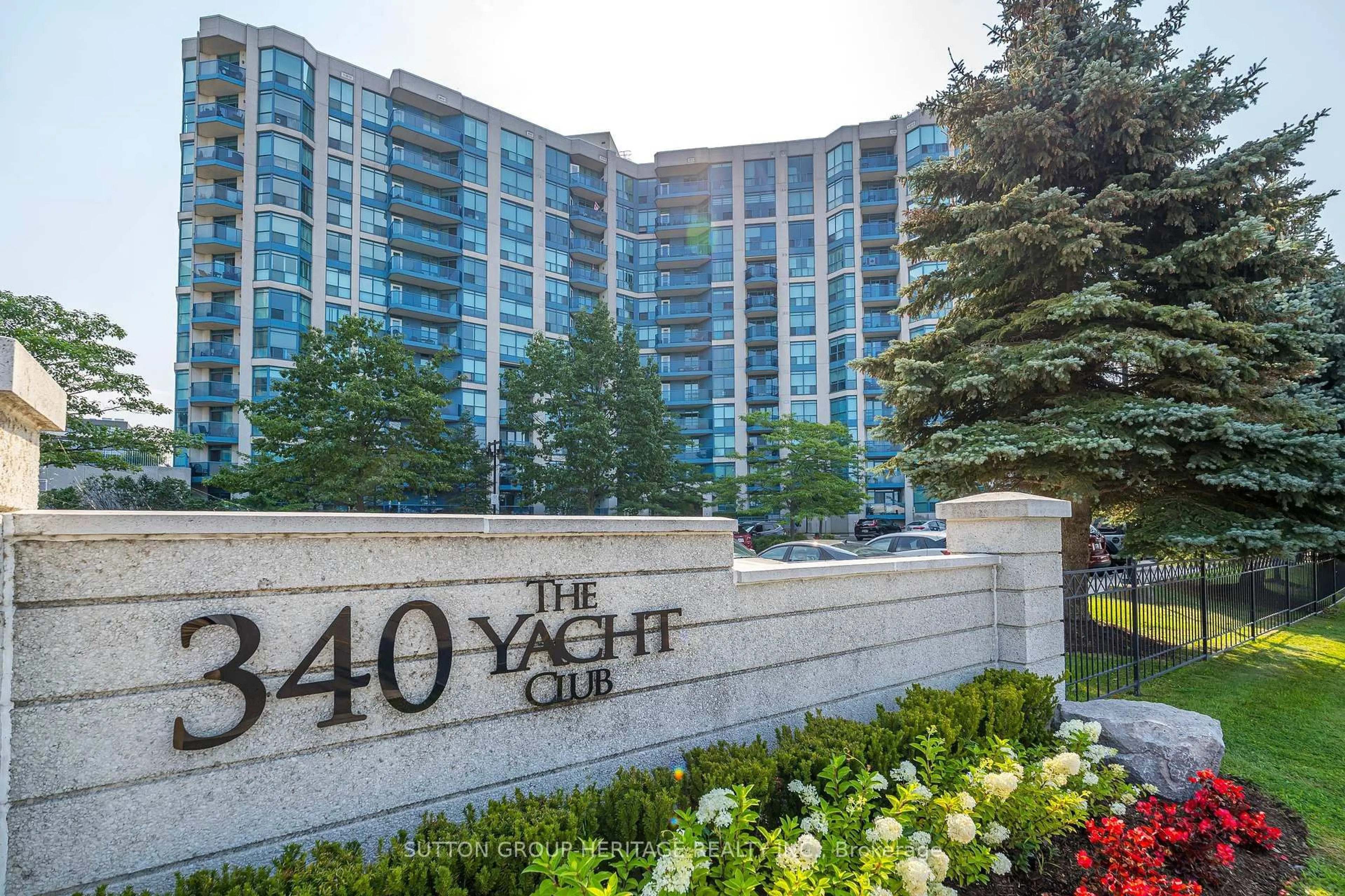 Indoor foyer for 340 Watson St #A02, Whitby Ontario L1N 9G1