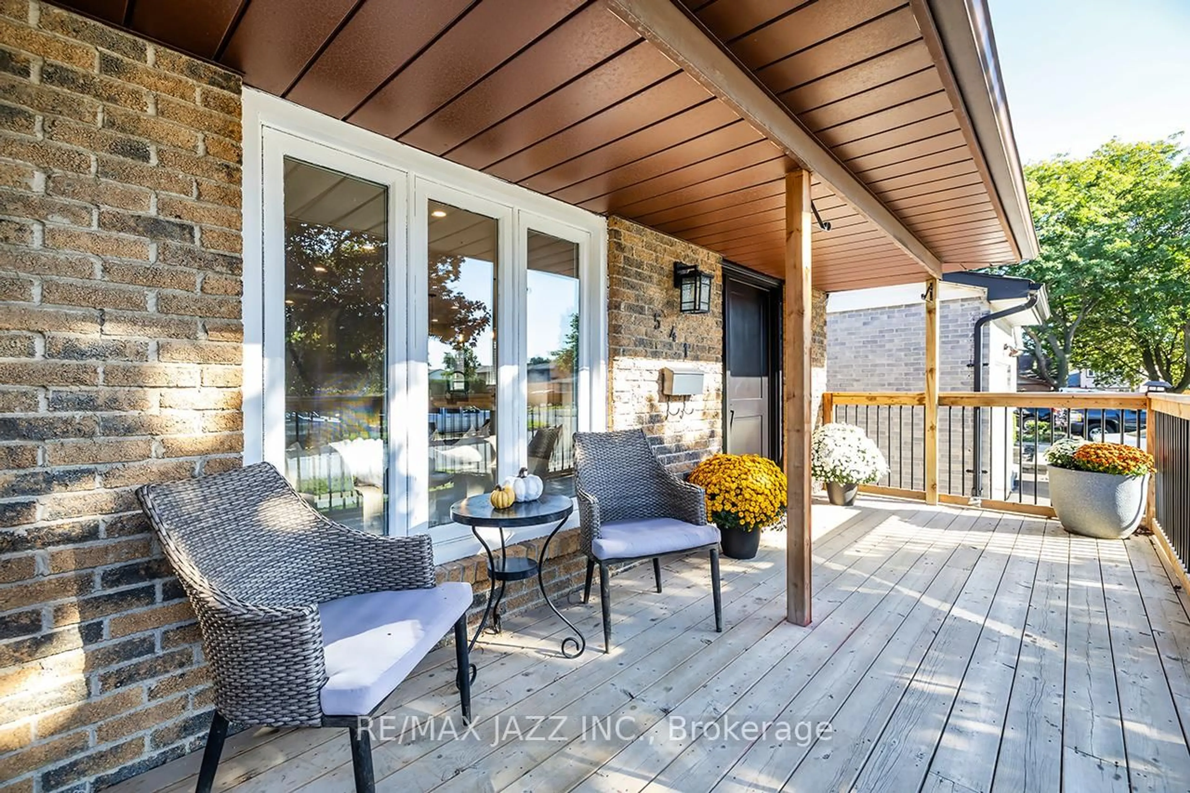 Patio, unknown for 541 Galahad Dr, Oshawa Ontario L1K 1L9