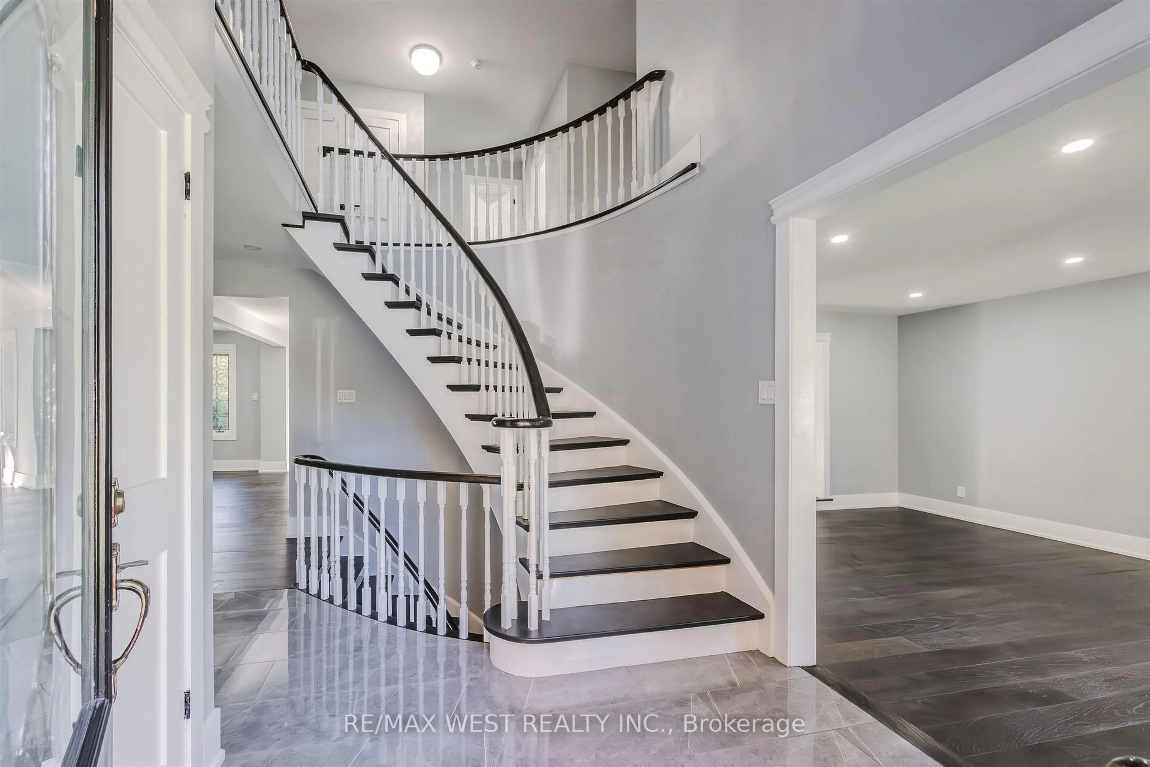 Stairs for 12 Tredvalley Grve, Toronto Ontario M1C 3J4