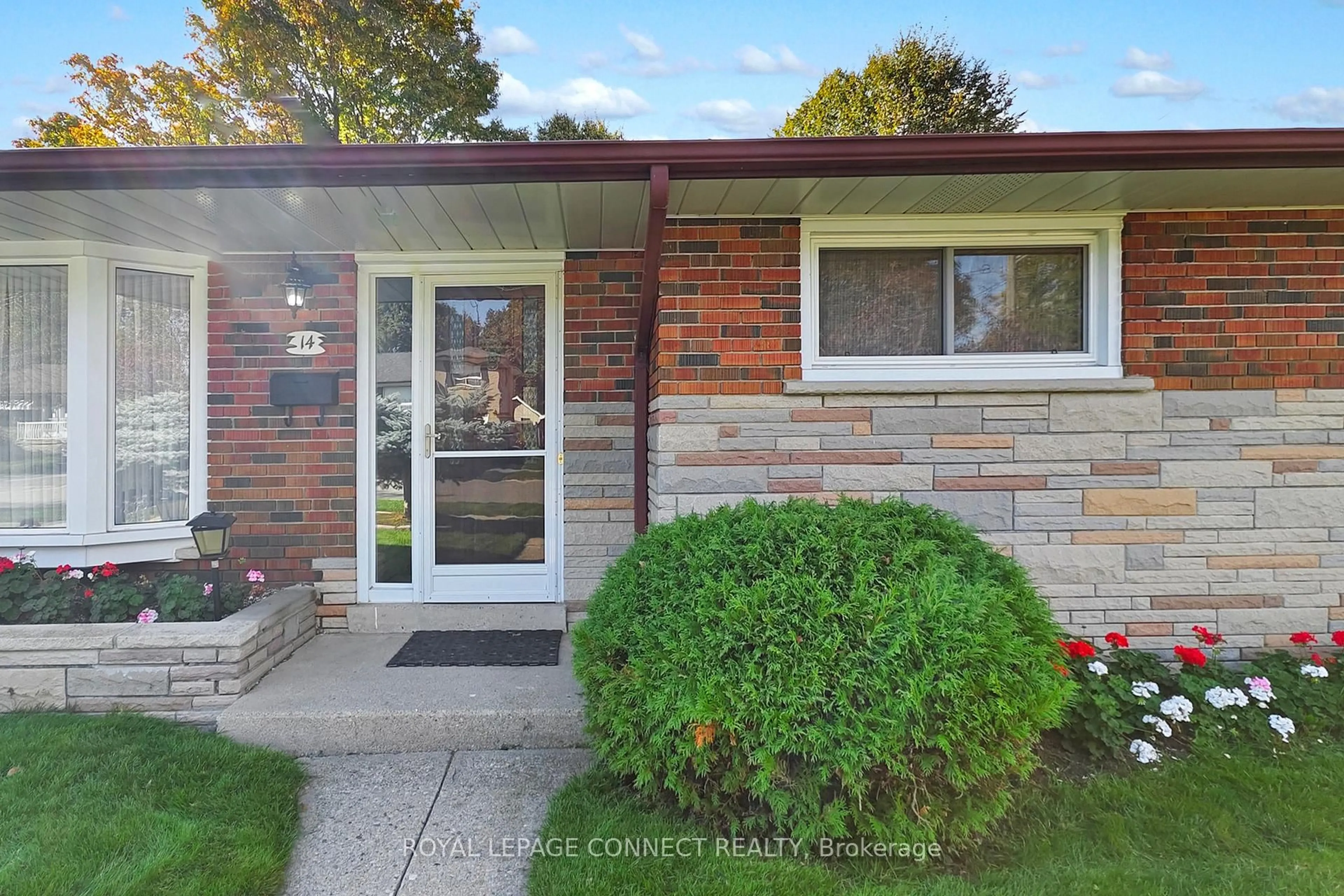 Home with brick exterior material, street for 14 Dalehurst Ave, Toronto Ontario M1G 2X8