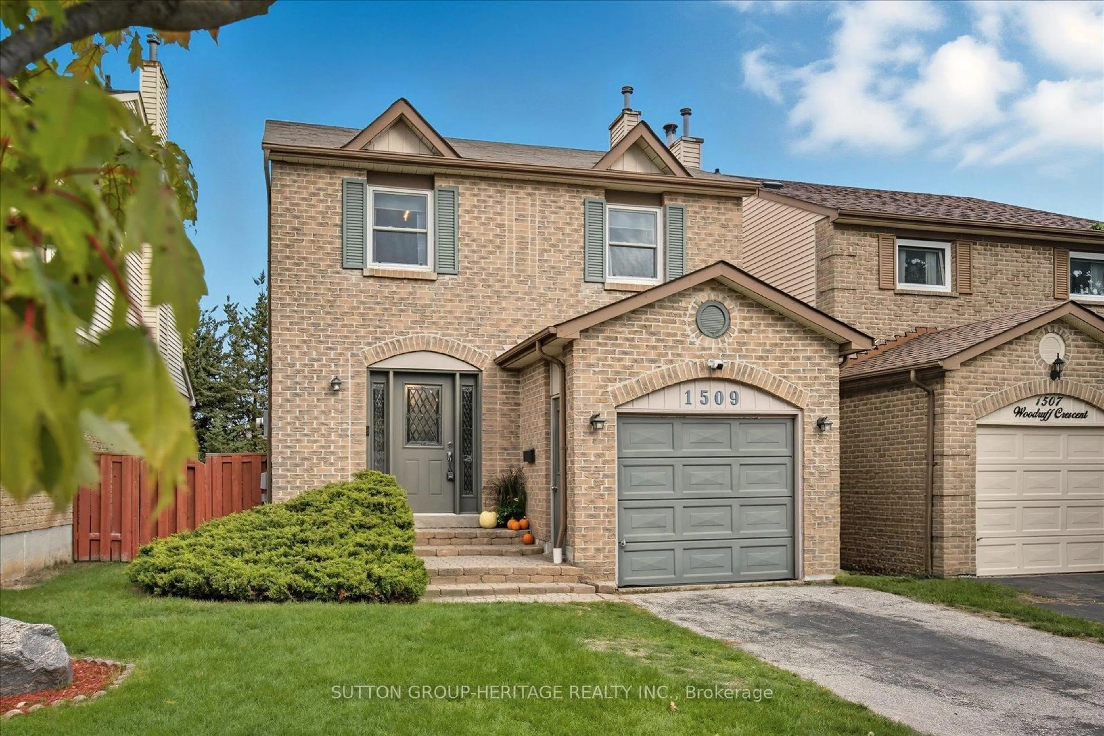 Home with brick exterior material, street for 1509 Woodruff Cres, Pickering Ontario L1V 3S5