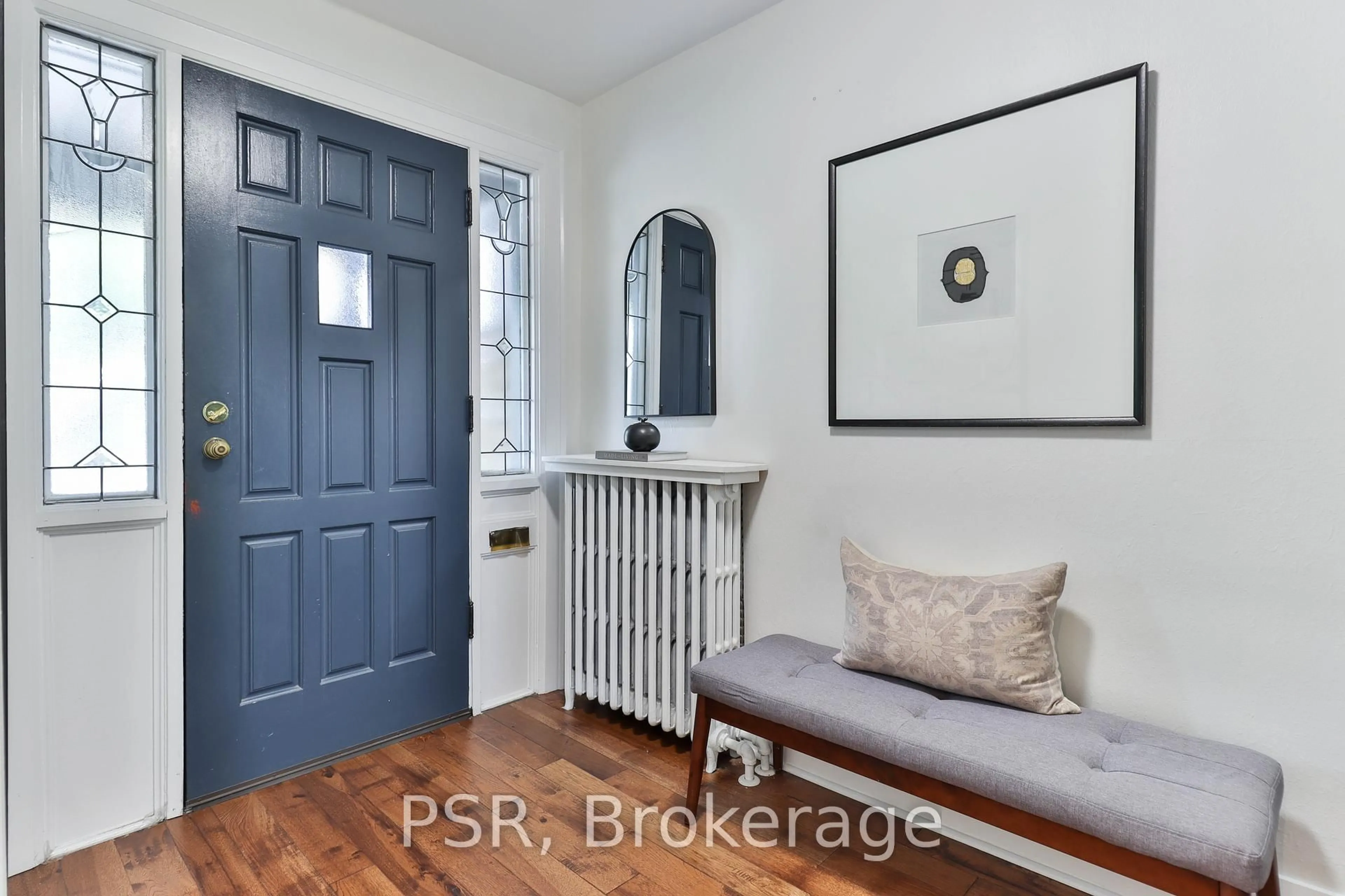 Indoor entryway for 1334 Pape Ave, Toronto Ontario M4K 3X2