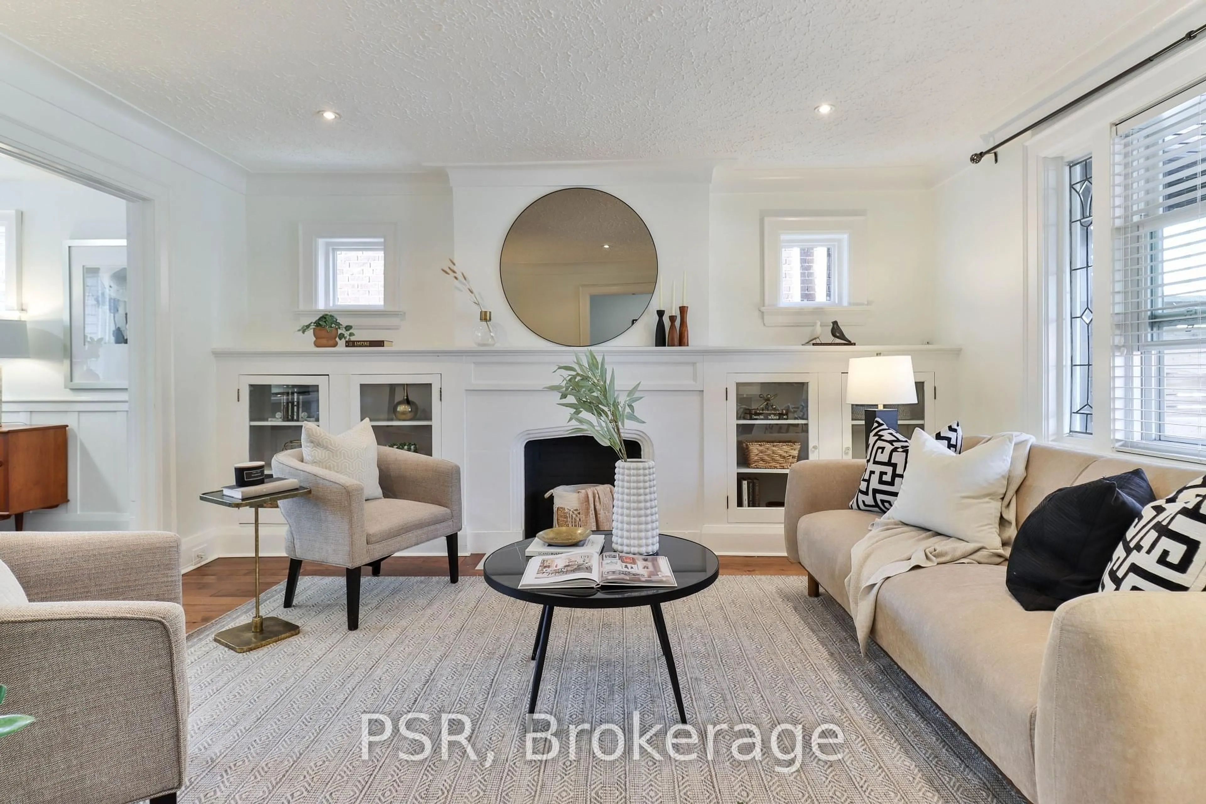 Living room with furniture, unknown for 1334 Pape Ave, Toronto Ontario M4K 3X2