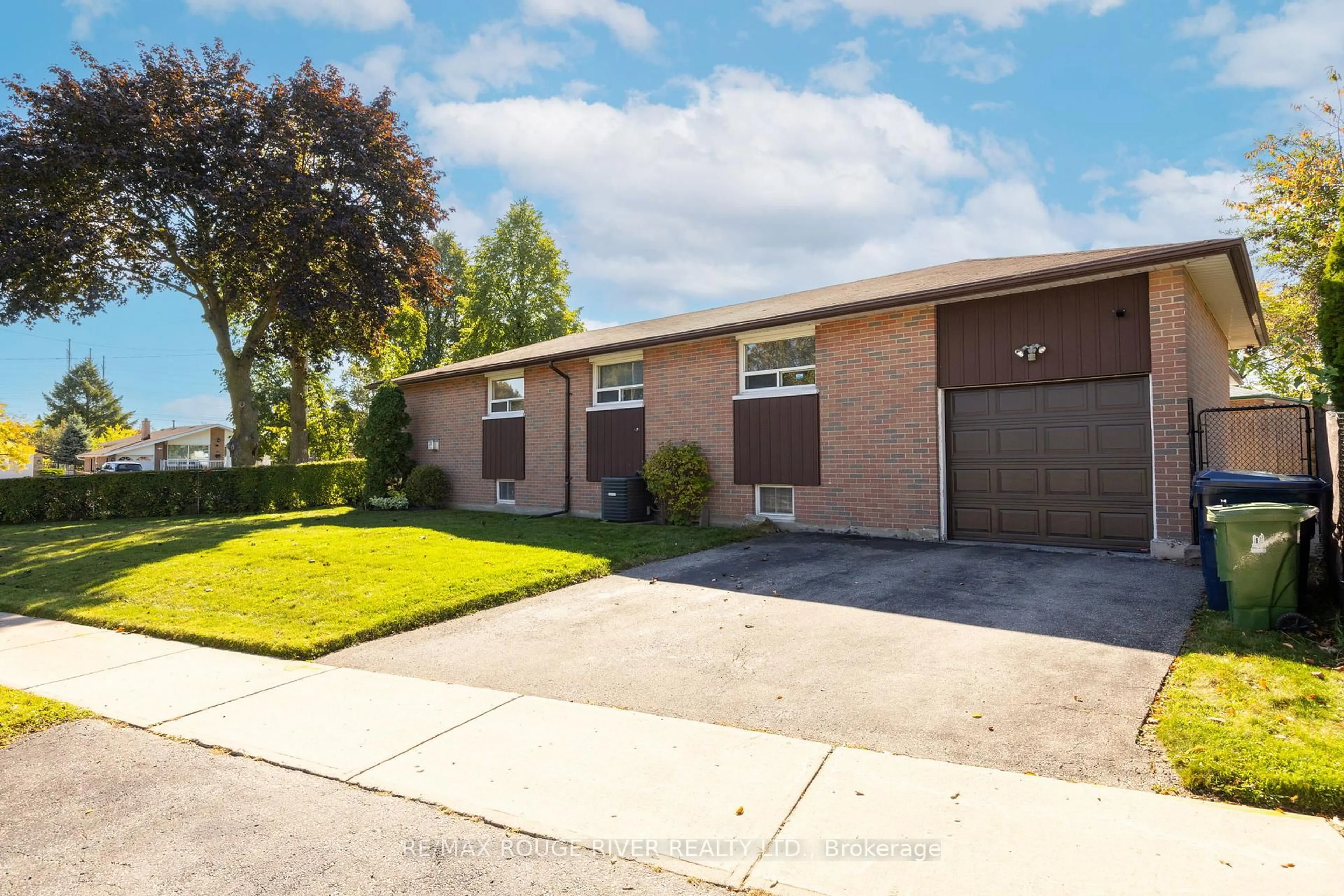 Unknown for 412 Brimorton Dr, Toronto Ontario M1H 2E3