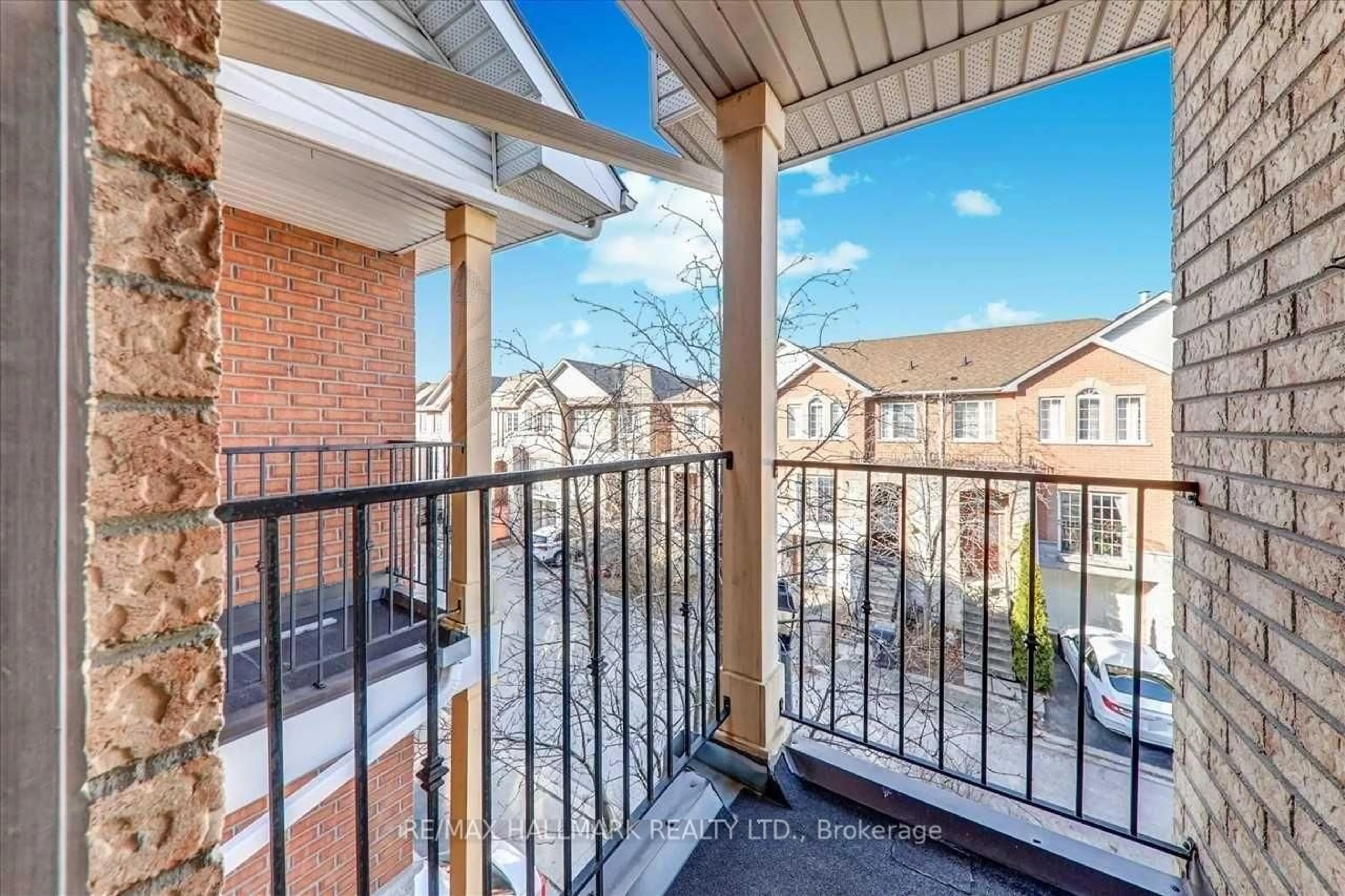 Unknown for 29 Tollgate Mews, Toronto Ontario M1M 3X5