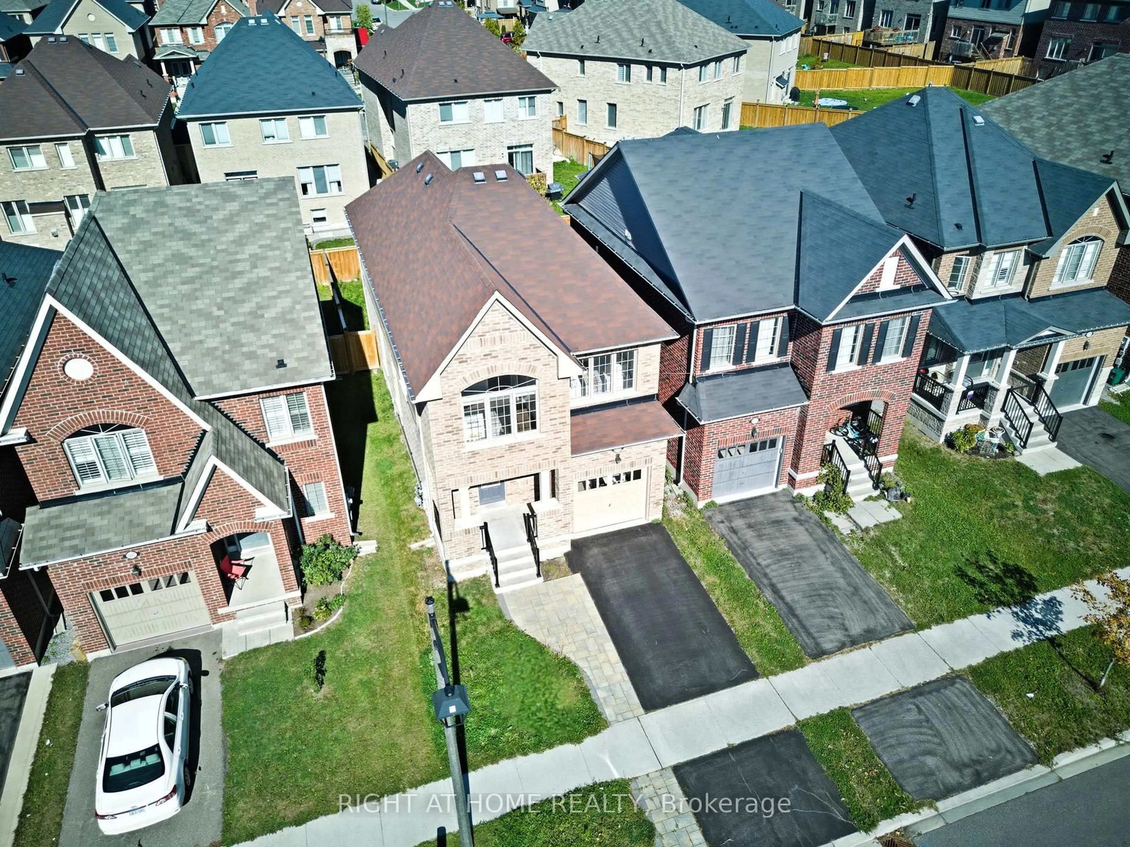 A pic from outside/outdoor area/front of a property/back of a property/a pic from drone, street for 1231 Graham Clapp Ave, Oshawa Ontario L1H 8L7