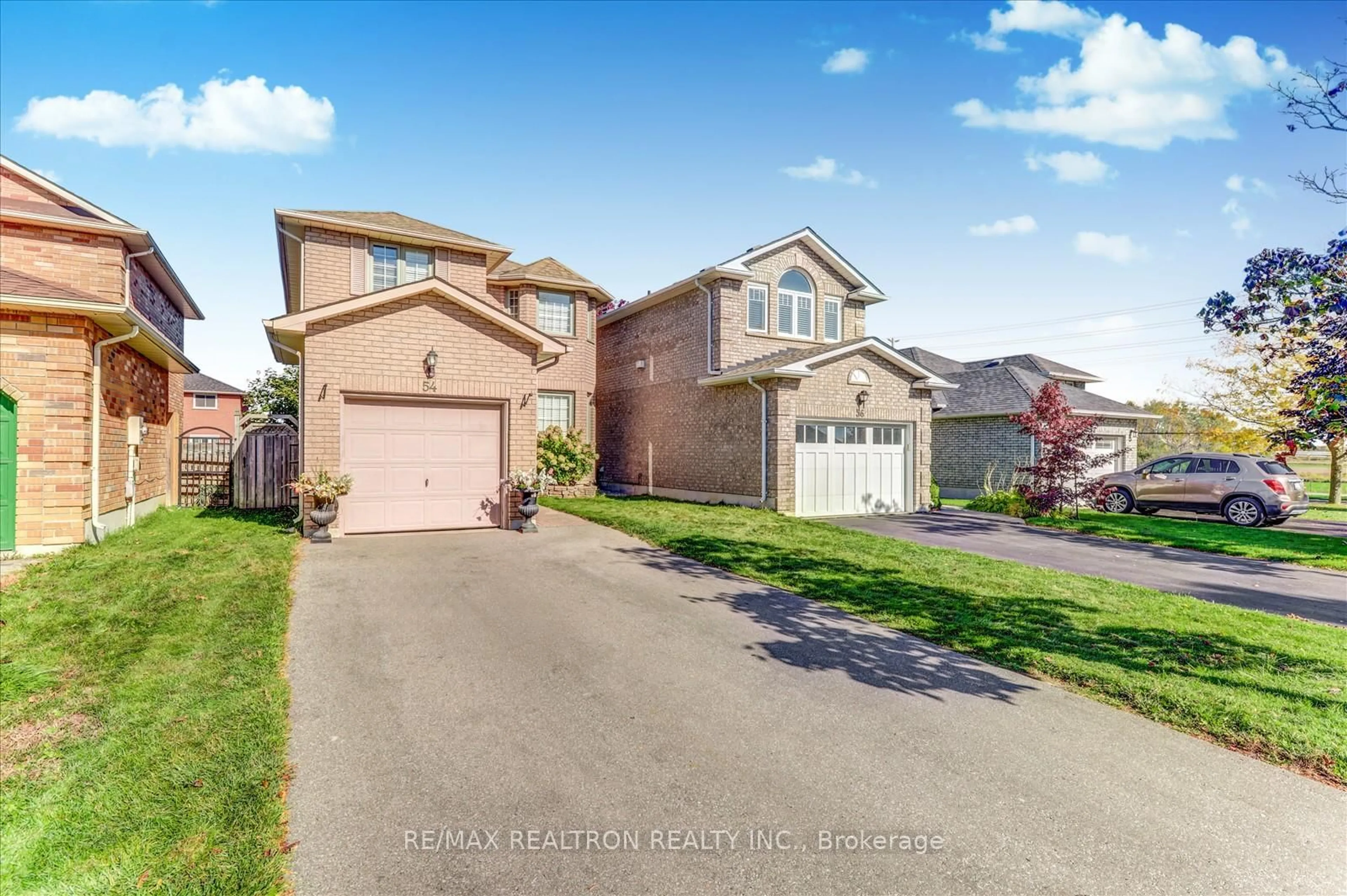 A pic from outside/outdoor area/front of a property/back of a property/a pic from drone, street for 54 Stagemaster Cres, Clarington Ontario L1E 2Y7