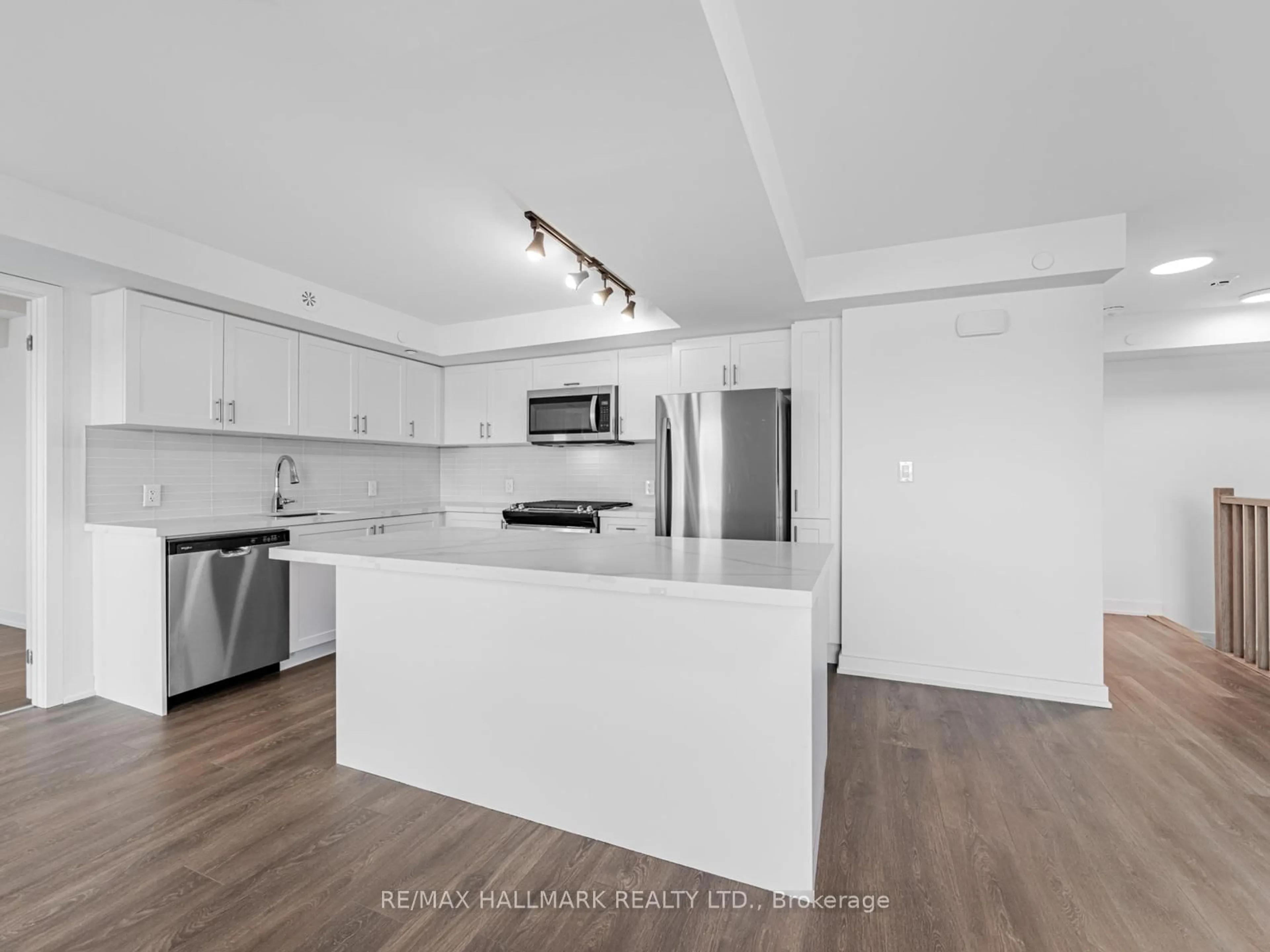 Open concept kitchen, unknown for 1491 O'Connor Dr #1, Toronto Ontario M4B 2V5