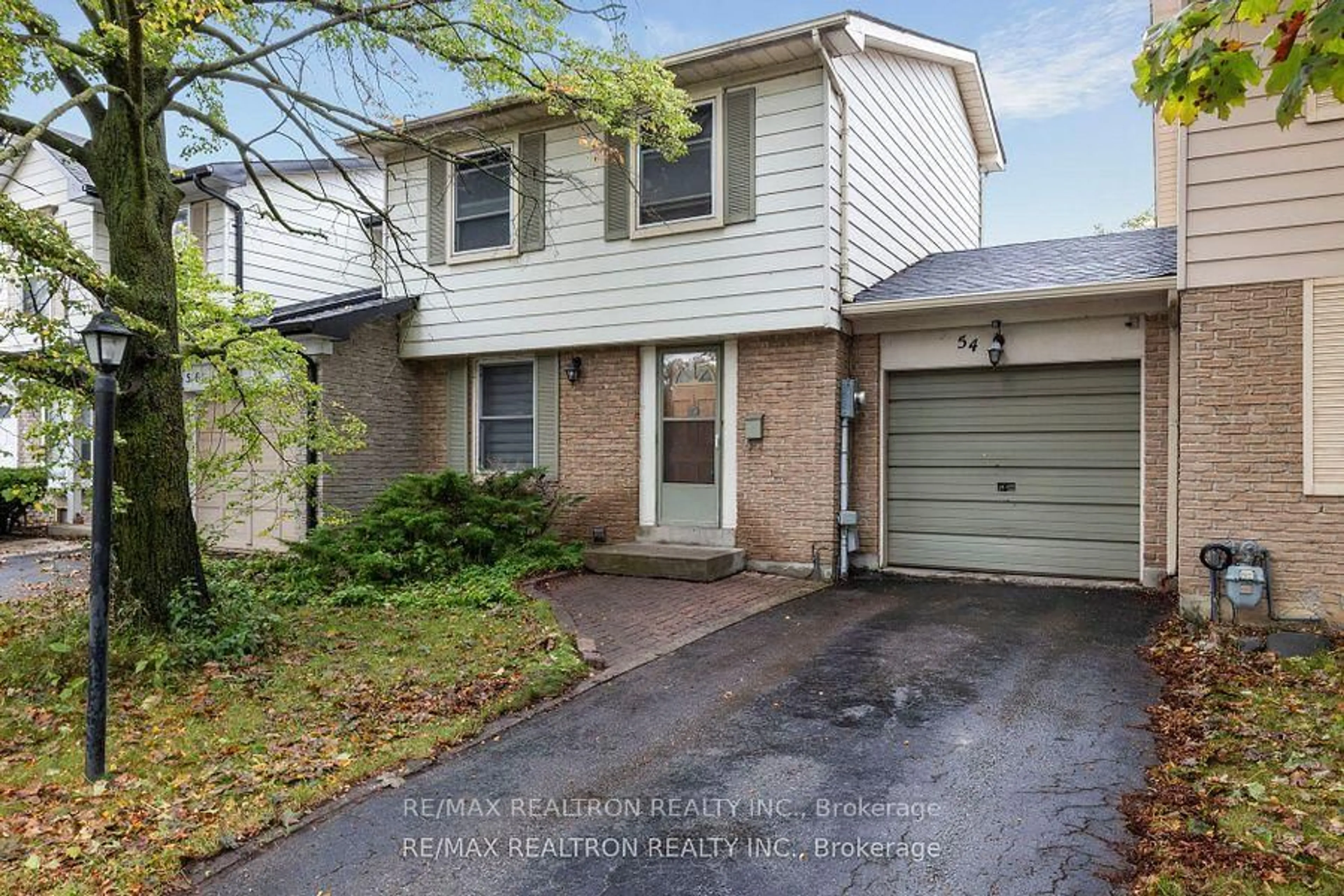 Home with vinyl exterior material, street for 54 Rands Rd, Ajax Ontario L1S 3P3