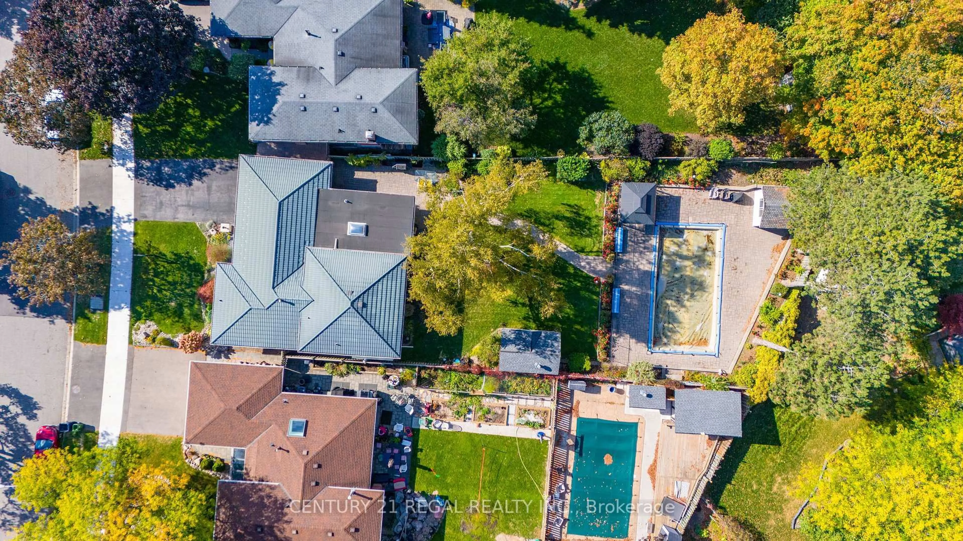 A pic from outside/outdoor area/front of a property/back of a property/a pic from drone, unknown for 66 Haviland Dr, Toronto Ontario M1C 2T8