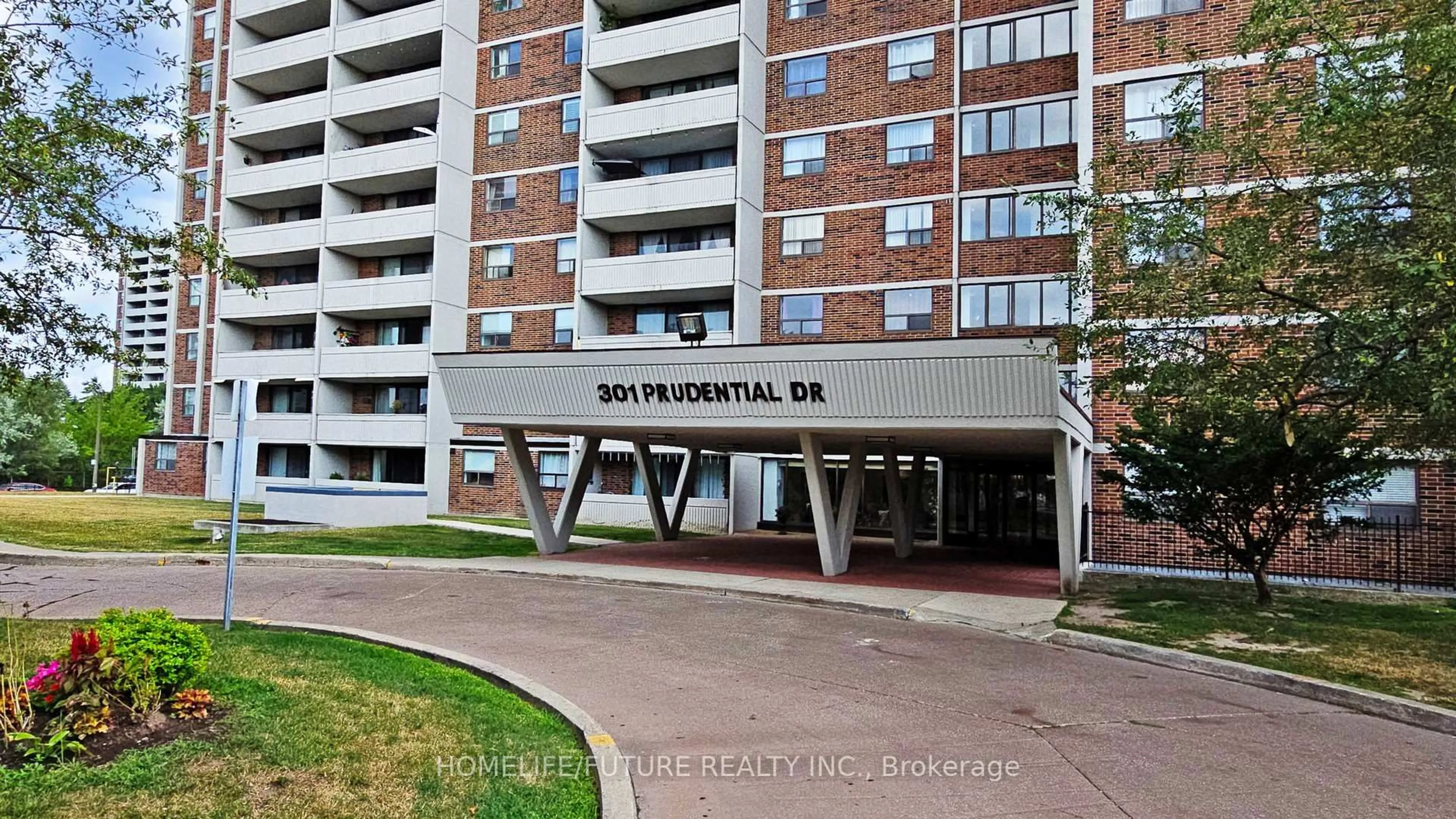 Indoor foyer for 301 Prudential Dr #1212, Toronto Ontario M1P 4V3