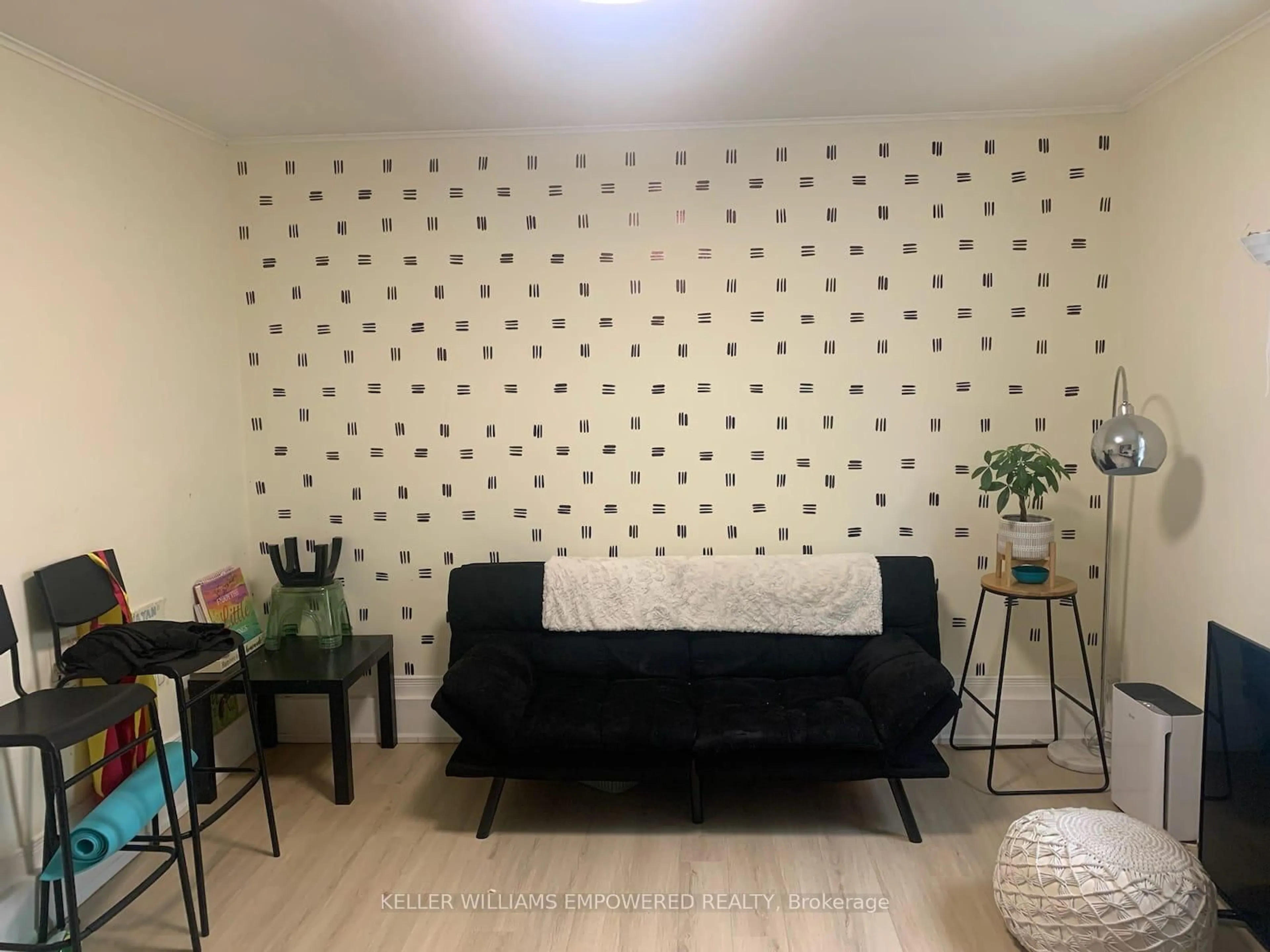 A pic of a room for 254 Bruce St, Oshawa Ontario L1H 1R5