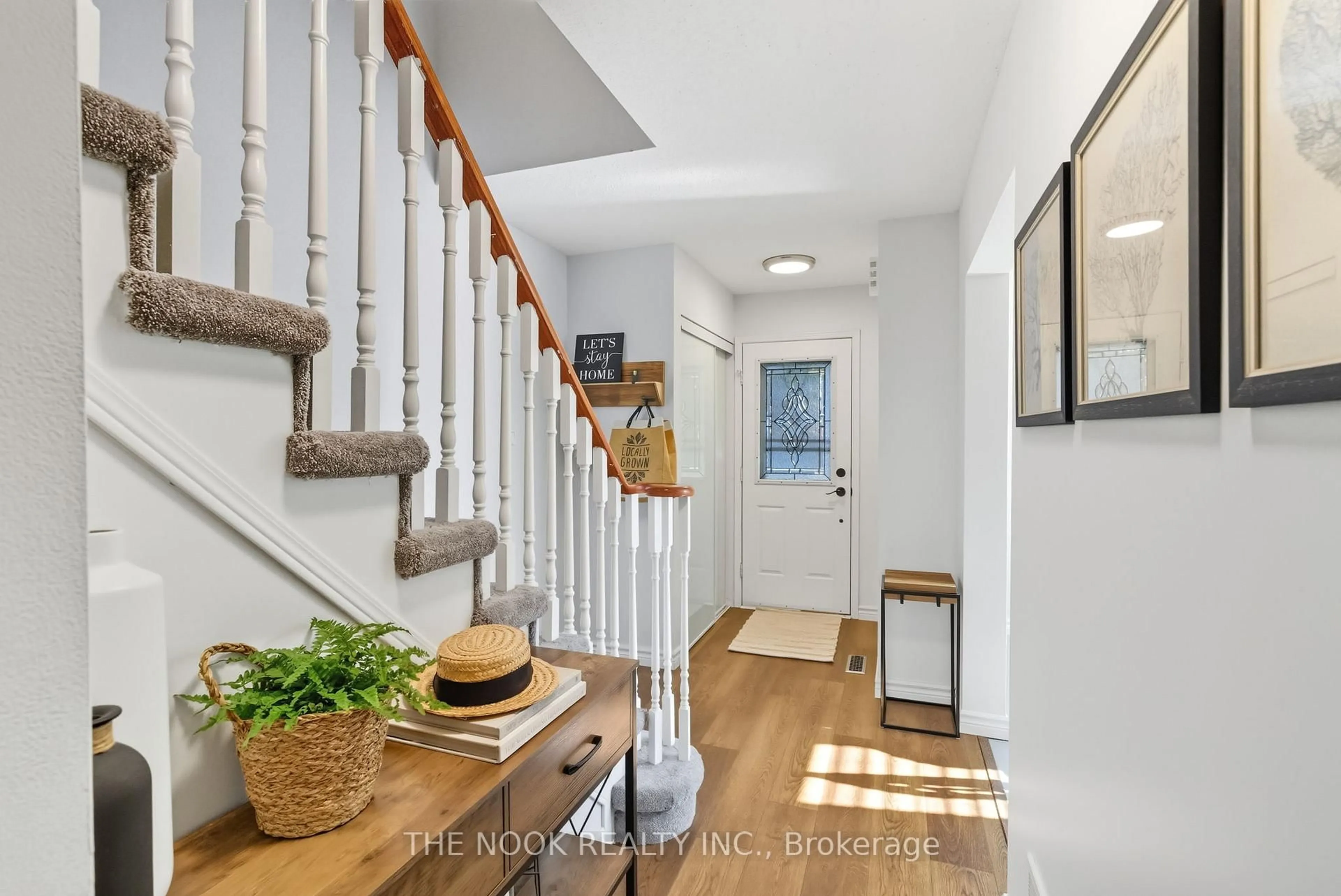 Indoor entryway for 22 Wrenn Blvd, Clarington Ontario L1C 4N3