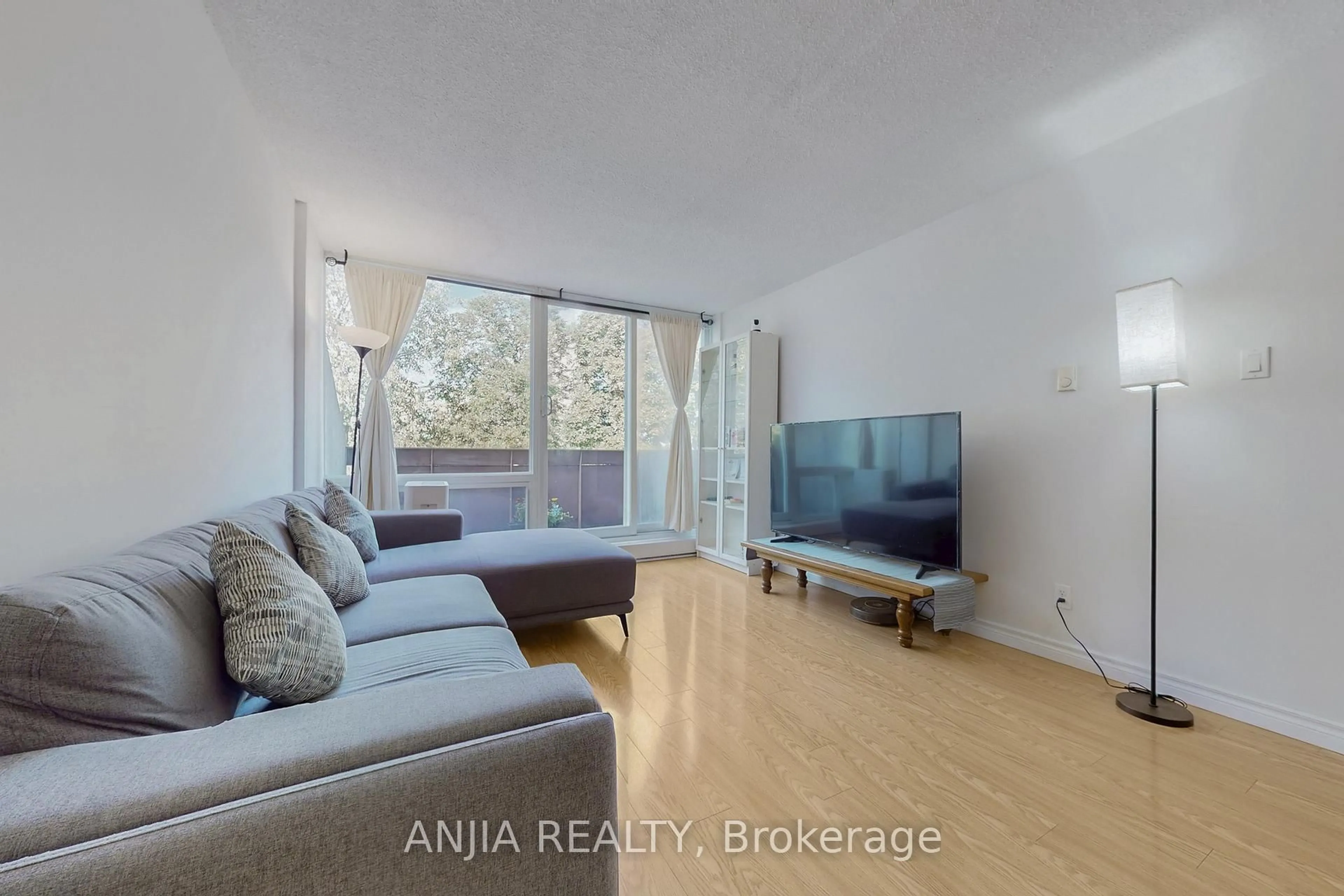 A pic of a room for 3765 Sheppard Ave #229, Toronto Ontario M1T 3R7