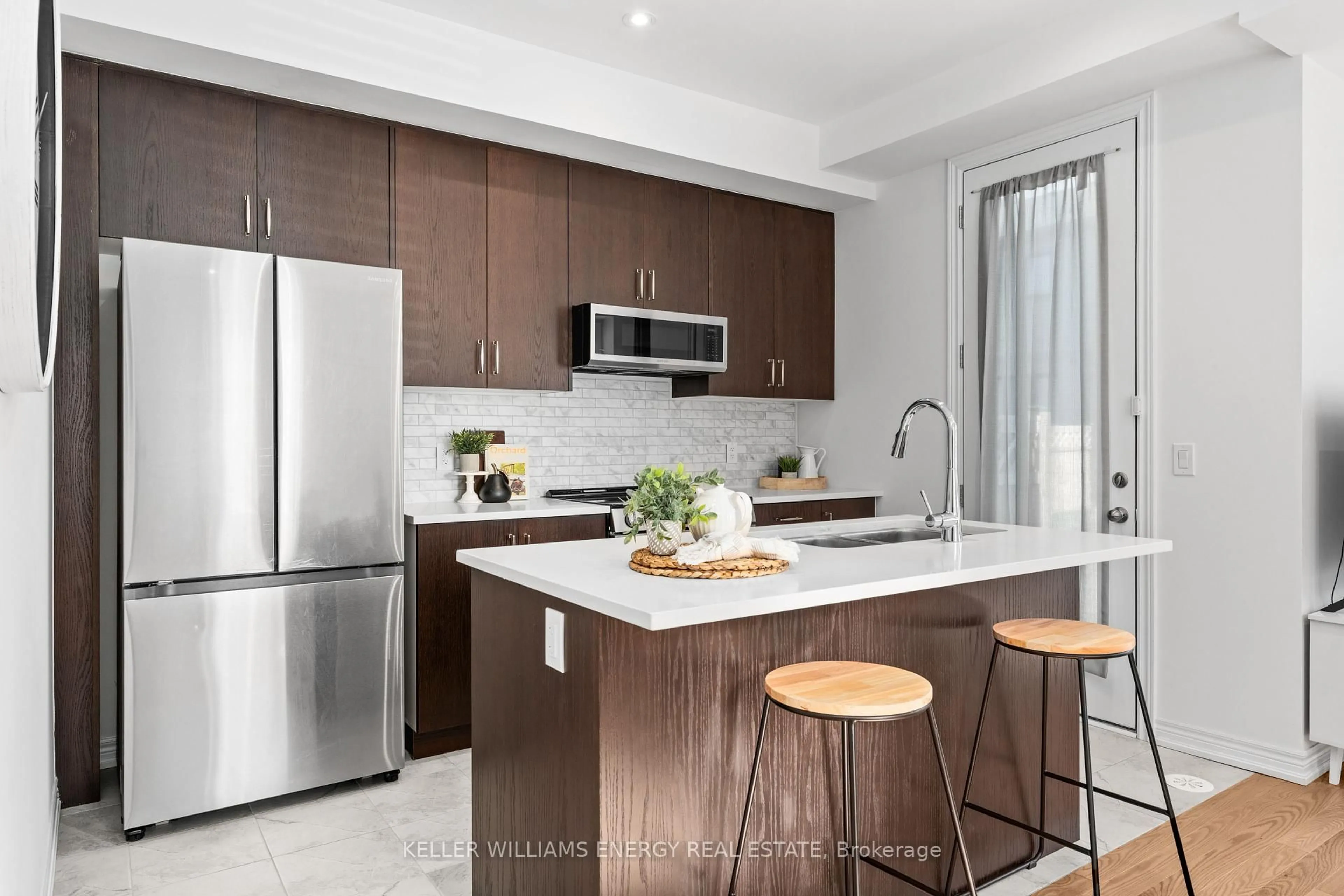 Open concept kitchen, unknown for 62 Sorbara Way, Whitby Ontario L1M 0M4