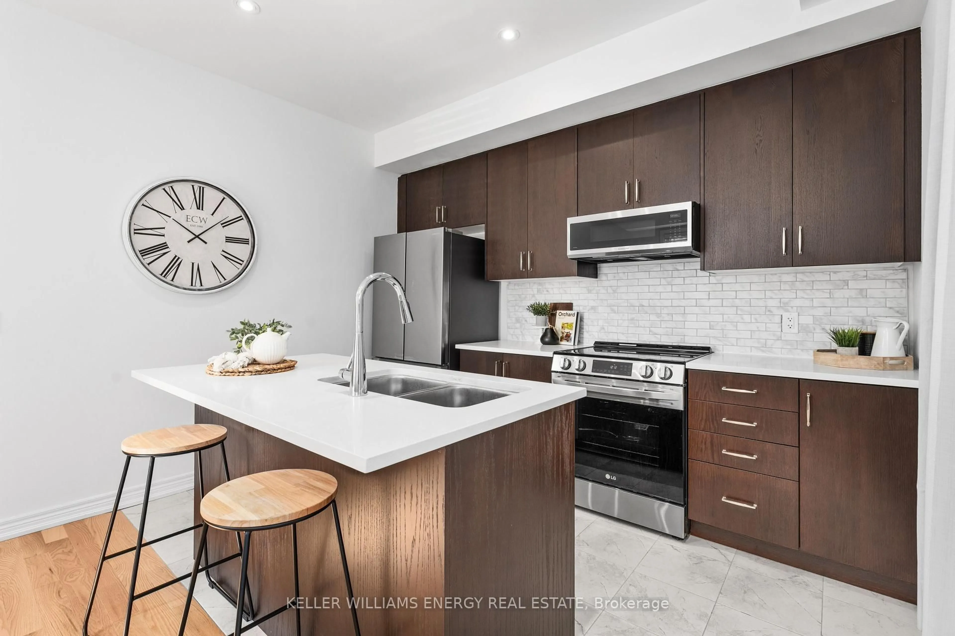 Open concept kitchen, ceramic/tile floor for 62 Sorbara Way, Whitby Ontario L1M 0M4