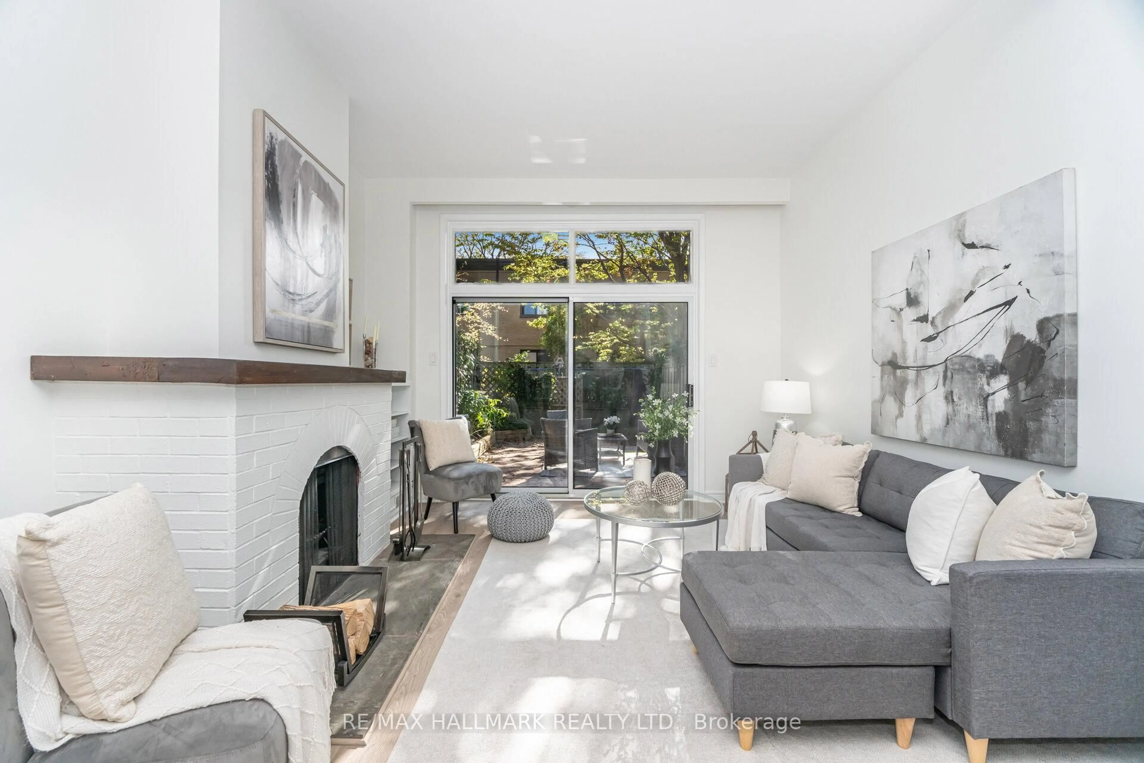 Living room with furniture, unknown for 90 Kippendavie Ave ##5, Toronto Ontario M4L 3R5