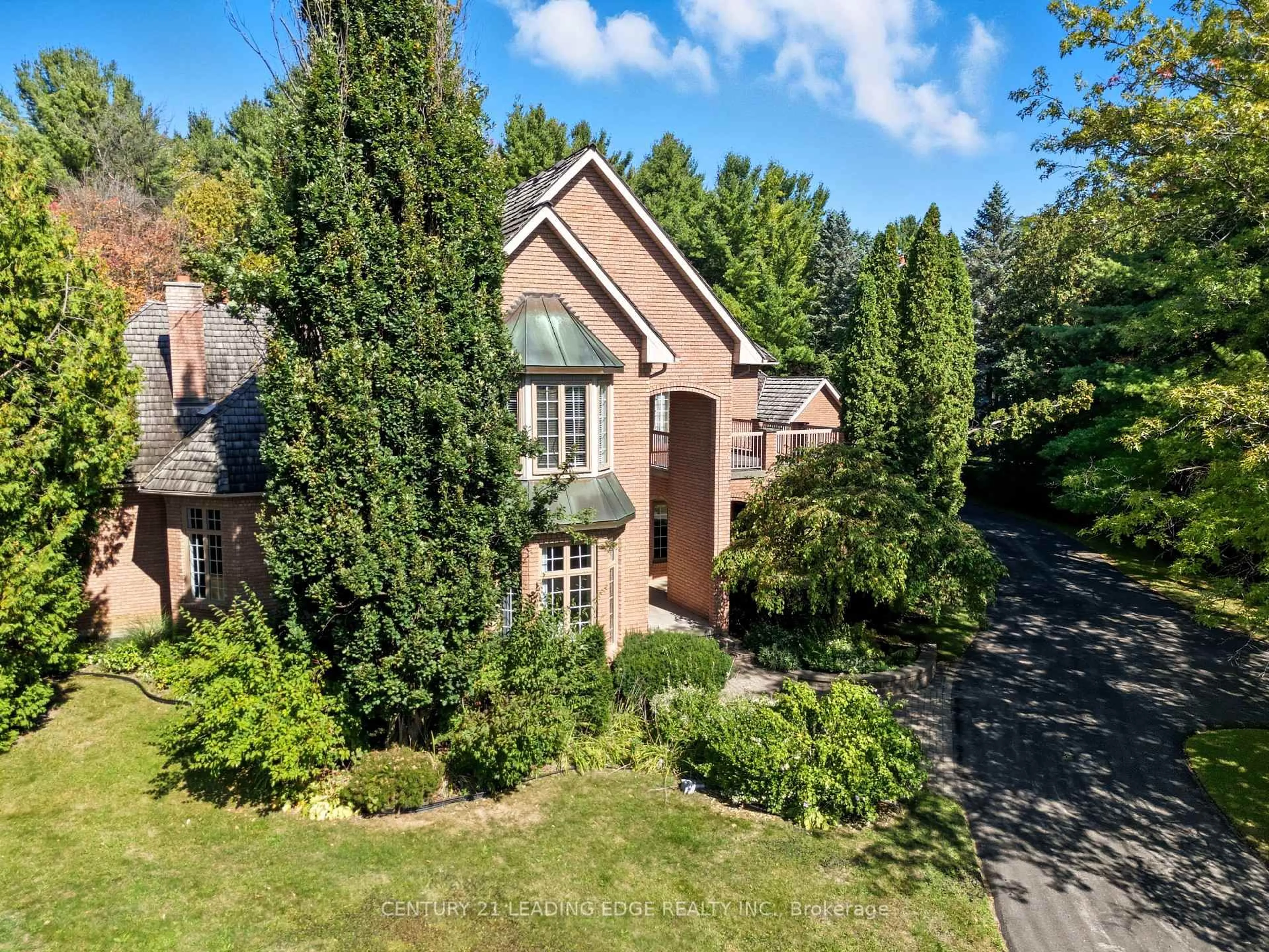 Home with brick exterior material, street for 8 Bunhill Crt, Ajax Ontario L1Z 1X5
